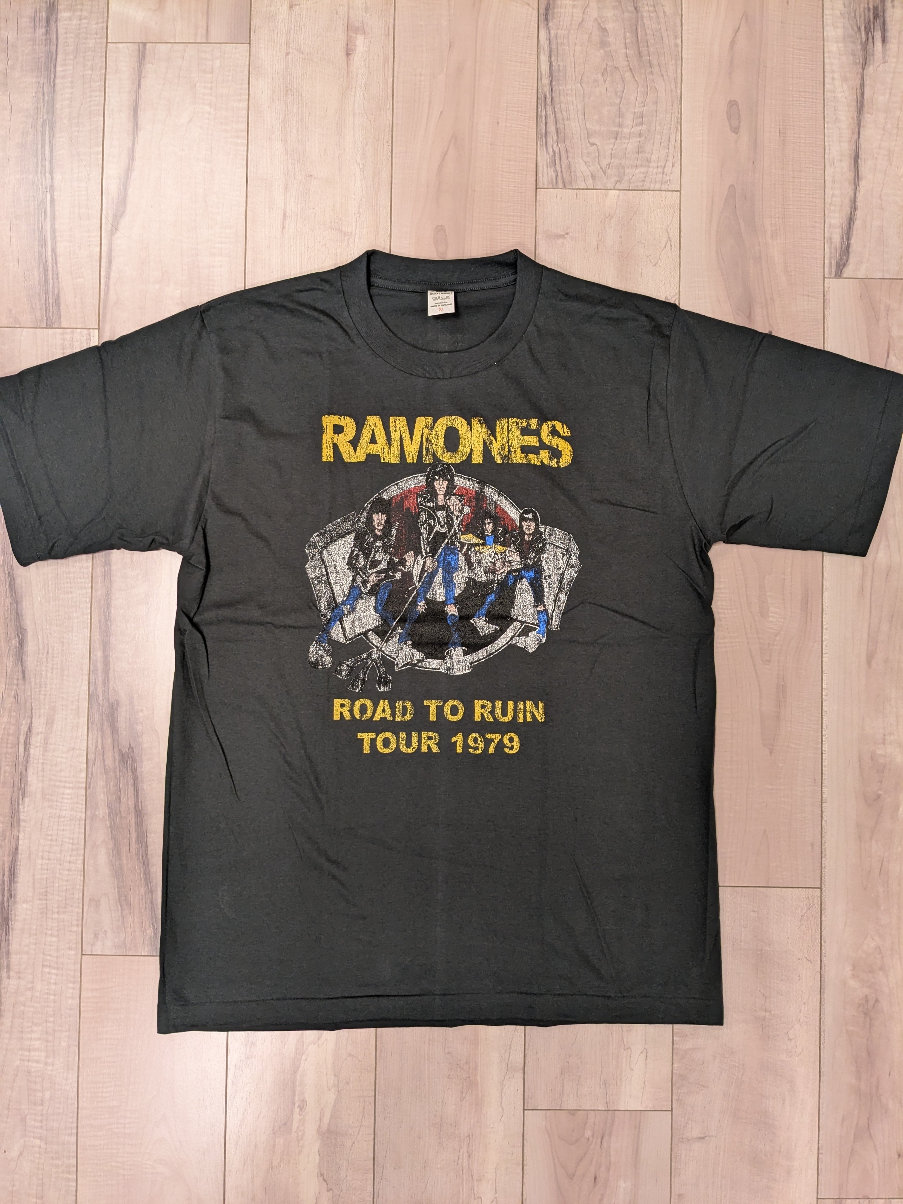 Ramones（ラモーンズ）】 Tシャツ / ビンテージ加工 〚アメリカン雑貨