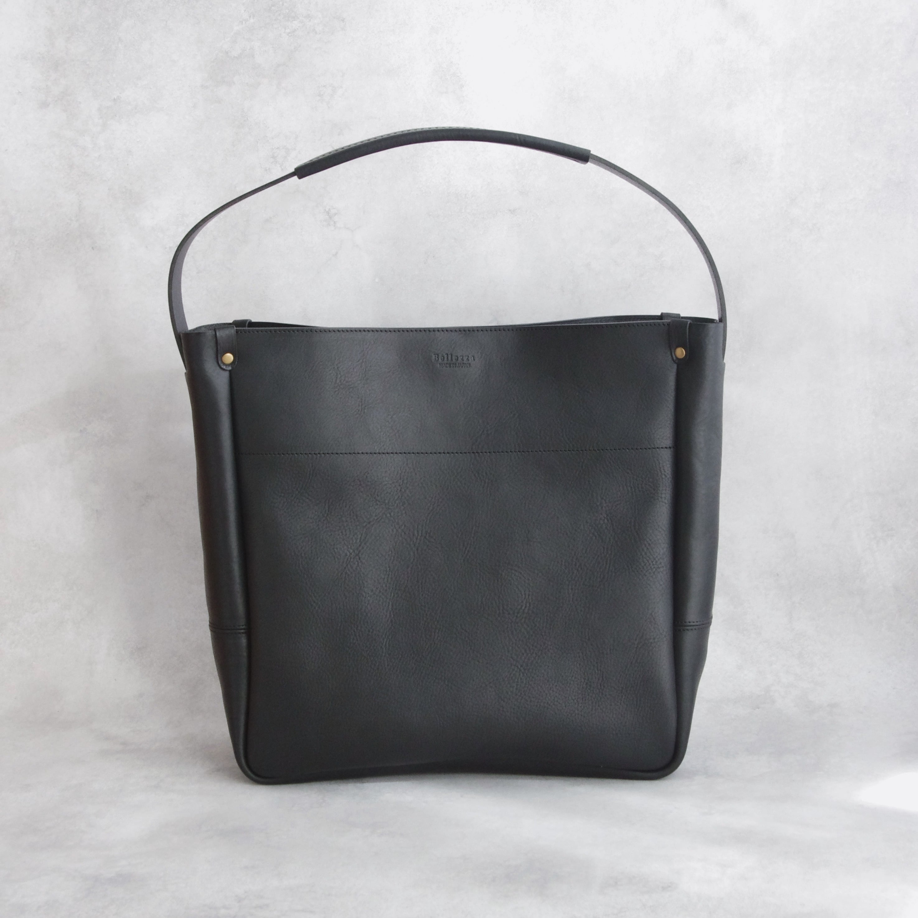 ワンショルダートートバッグ】肩掛け ハーフサイズ 本革 ブラック