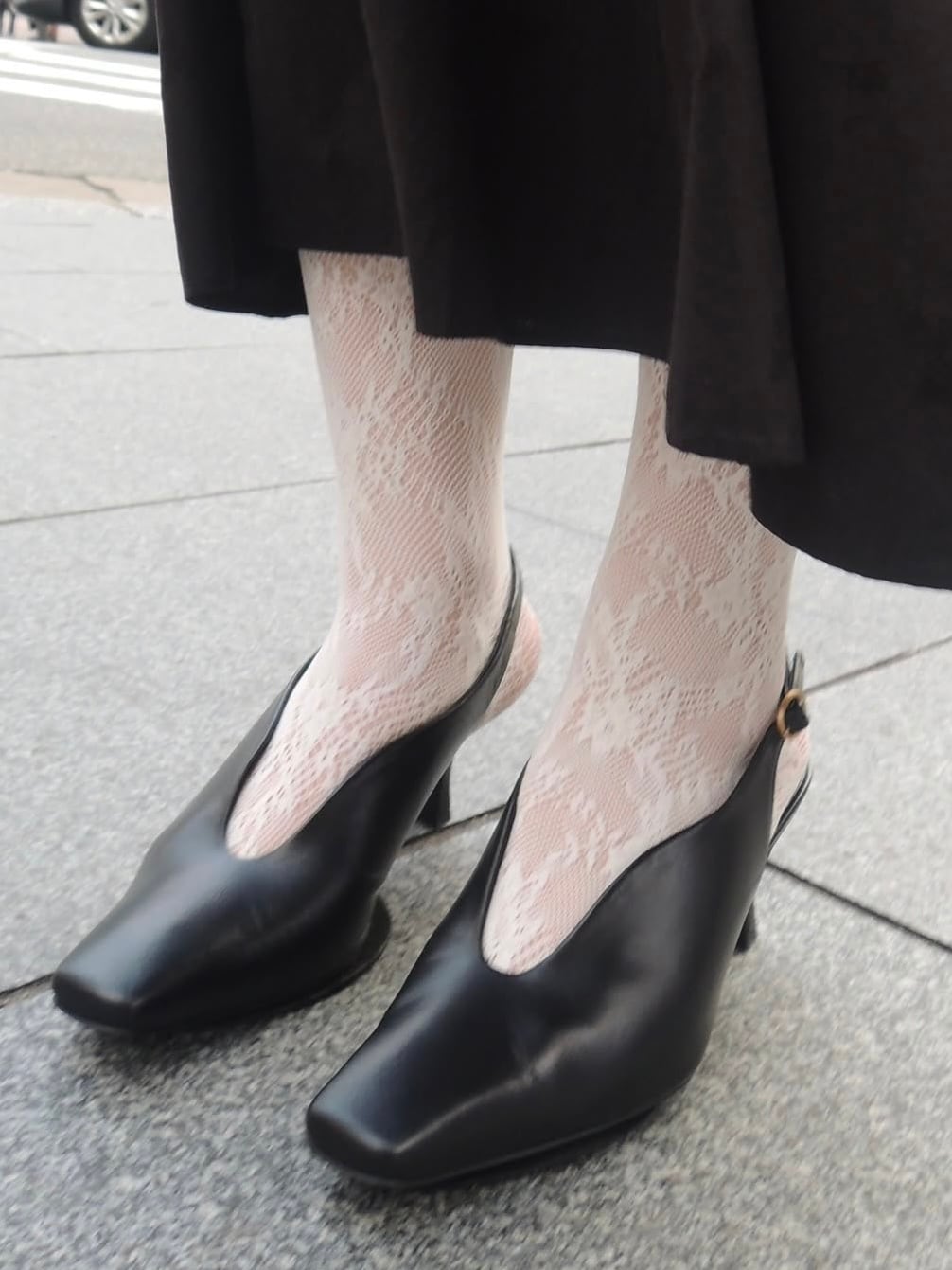 25SS】Mame Kurogouchi マメ クロゴウチ / Curved Line Sling Back