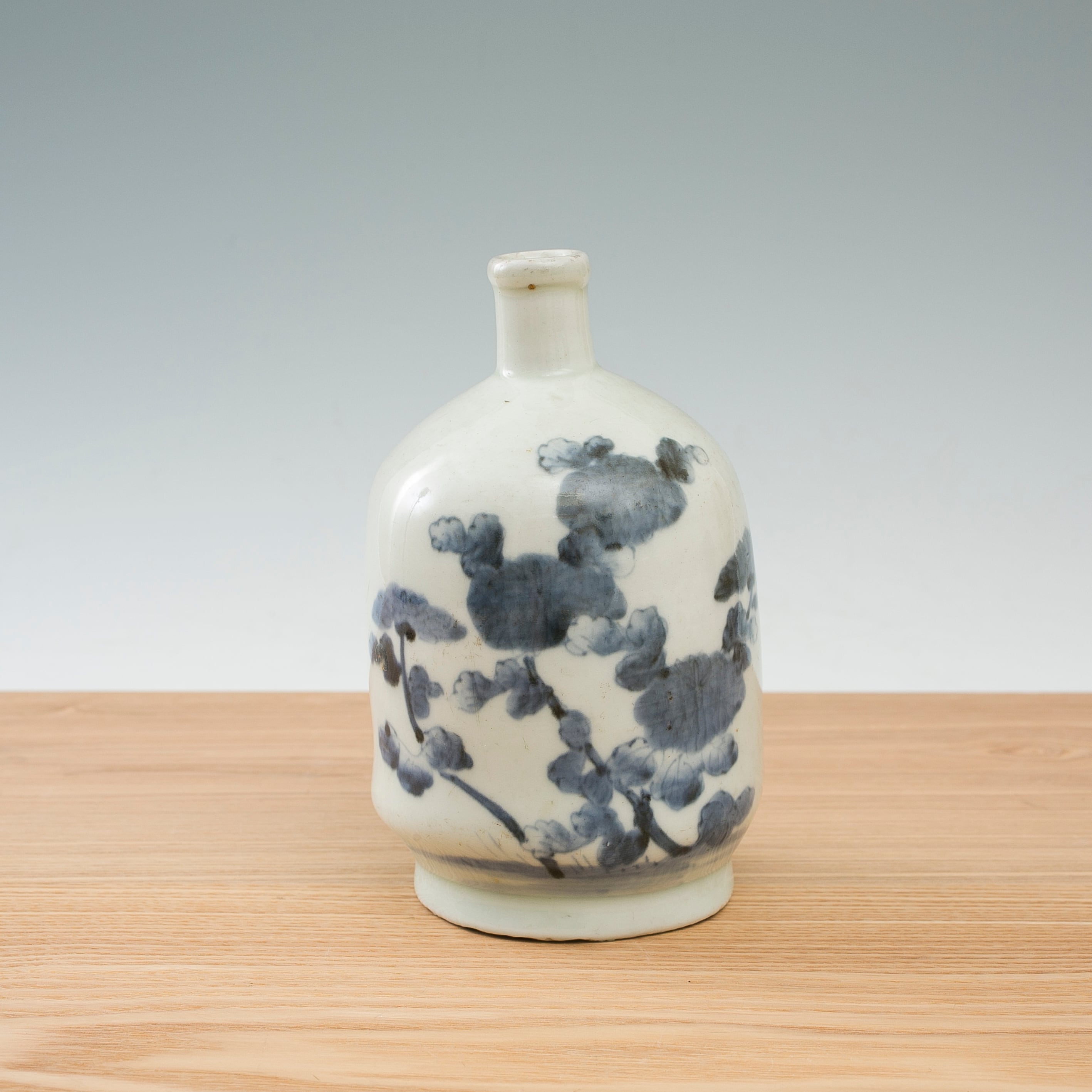 伊万里 古伊万里 染付 徳利形 一輪挿 花瓶 花器 花入 花生 菊花文 日本