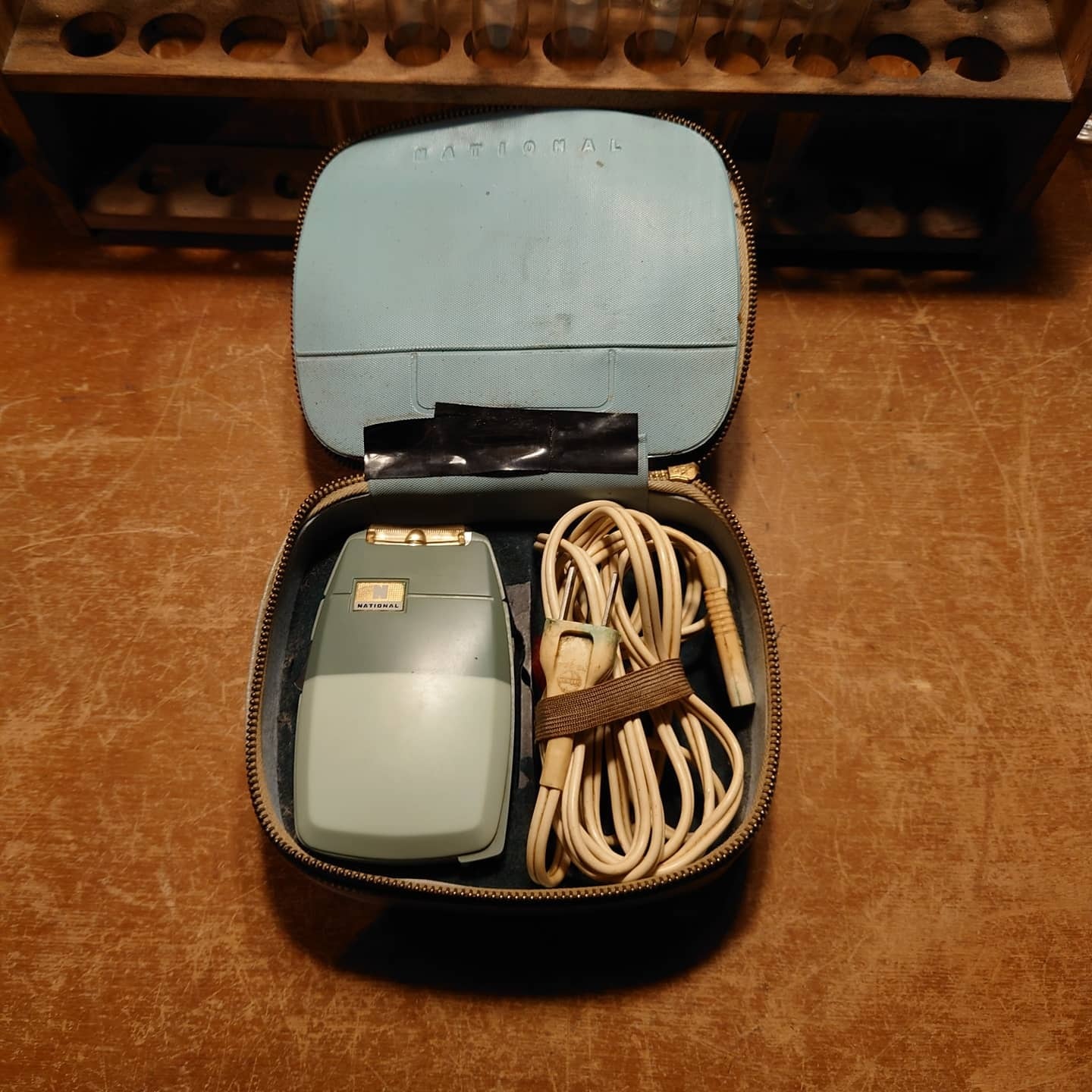 送料込み】【昭和レトロ】ナショナル 電気シェーバー ES-22 昔の髭剃り