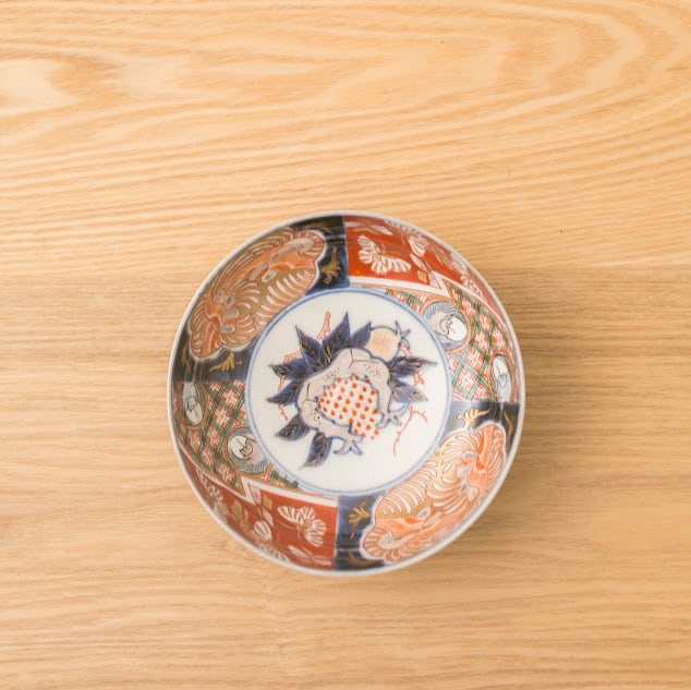 最後の一枚☆ 伊万里 色絵金彩 ふくら雀と柘榴文 蝶 蛸唐草 鳥 菱 な