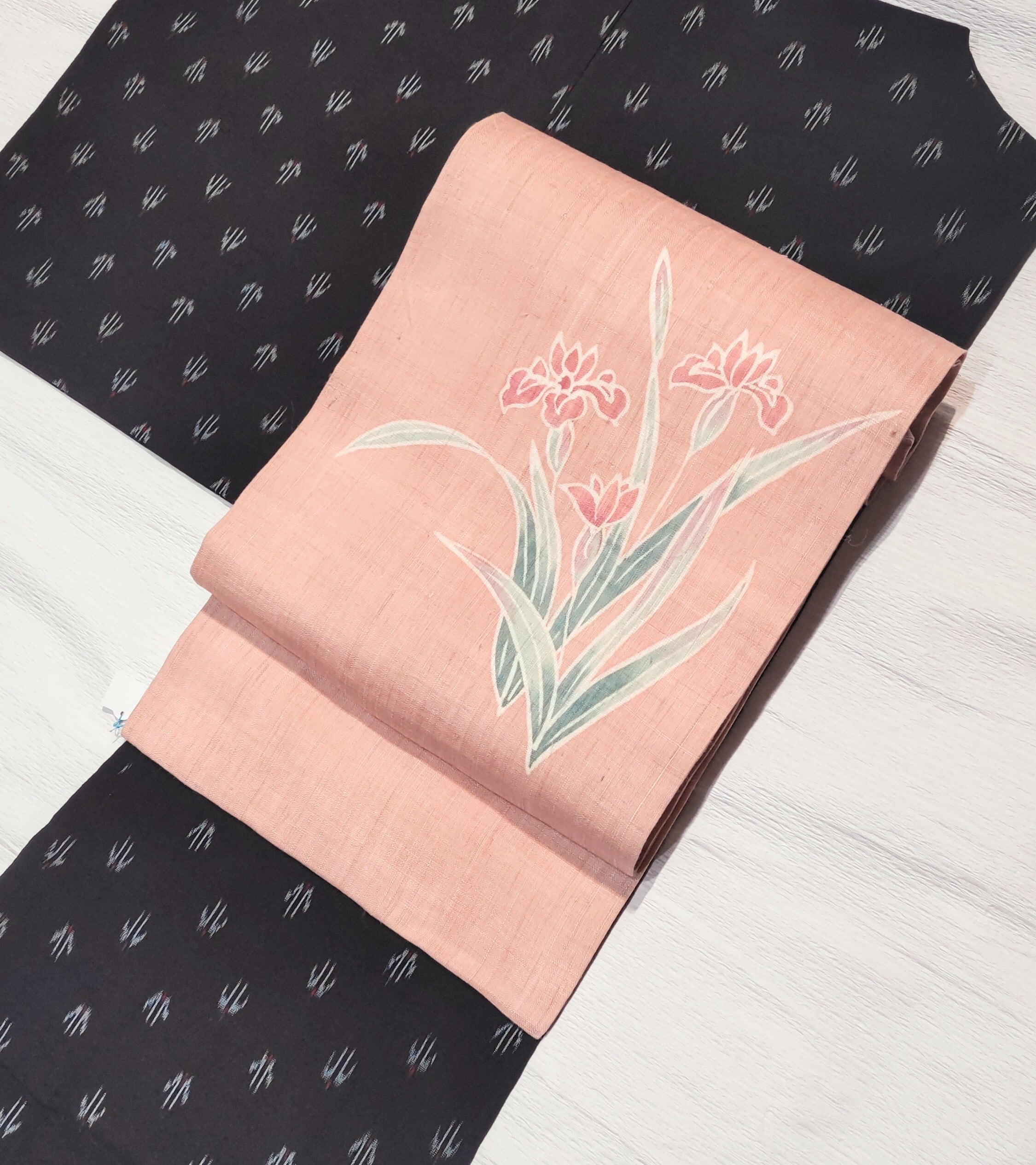 菖蒲柄の麻の名古屋帯 淡いピンク色 | リサイクル着物 菅野