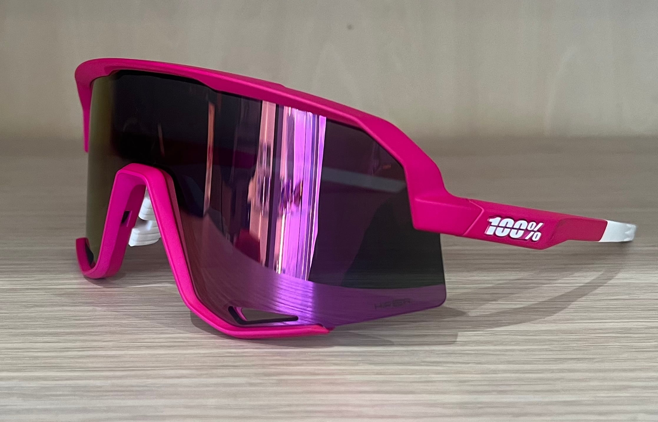 100%（ワンハンドレッド）サングラス SLENDALE/Pitaya | tedorisports