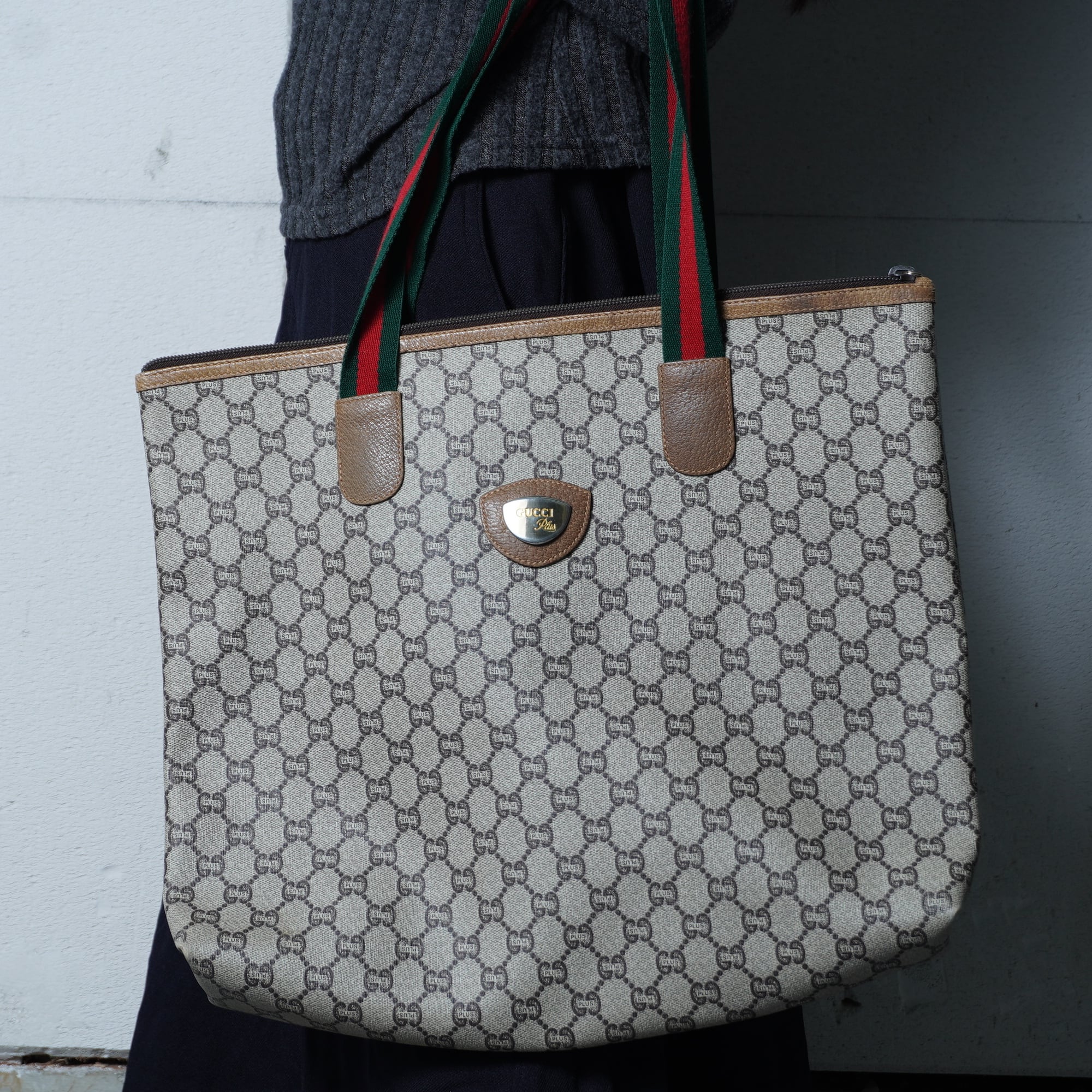 GUCCI】グッチ ”GGロゴ総柄”シェリーラインフロントポケットレザー