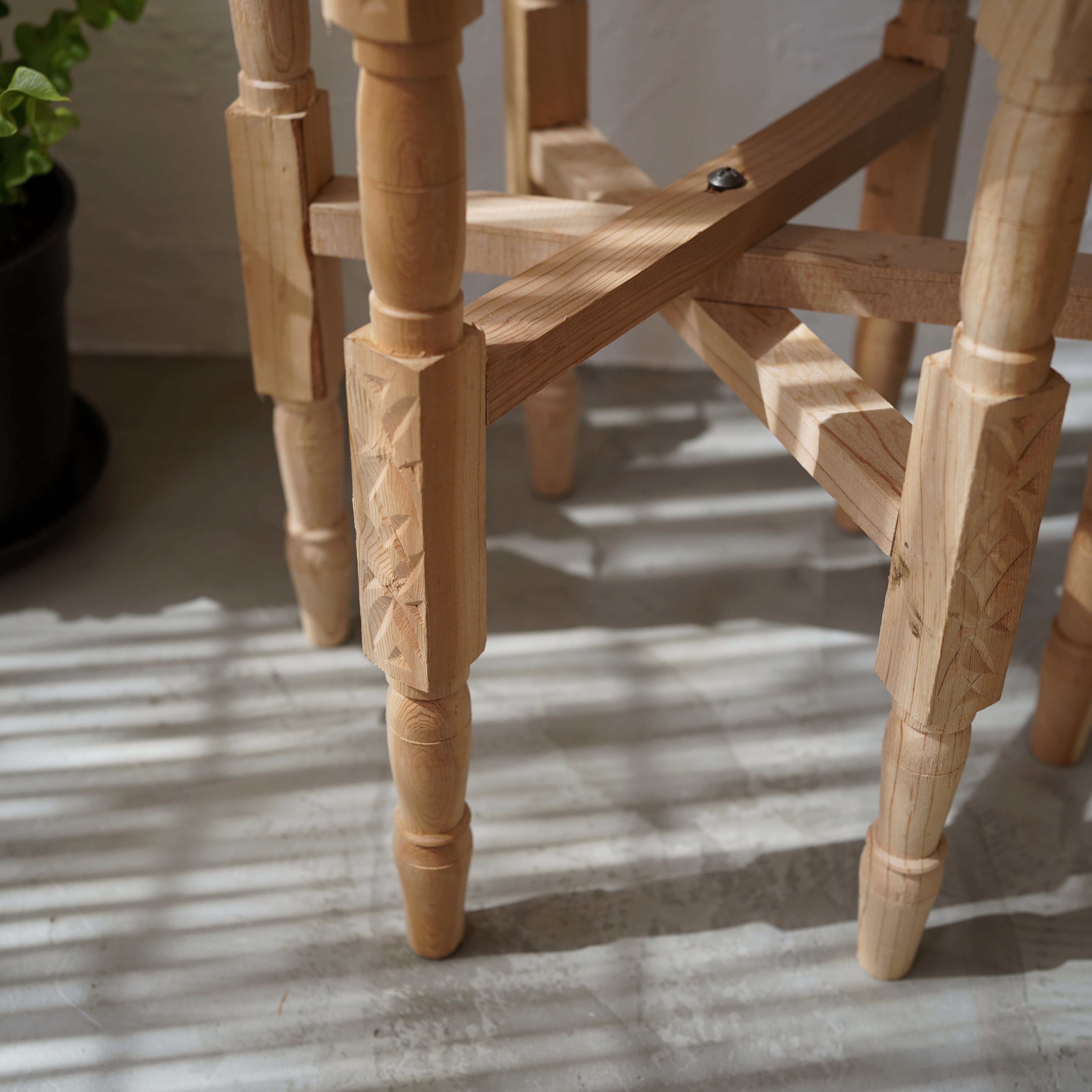 モロッコシルバートレイテーブルΦ40 cm | Sweet Things