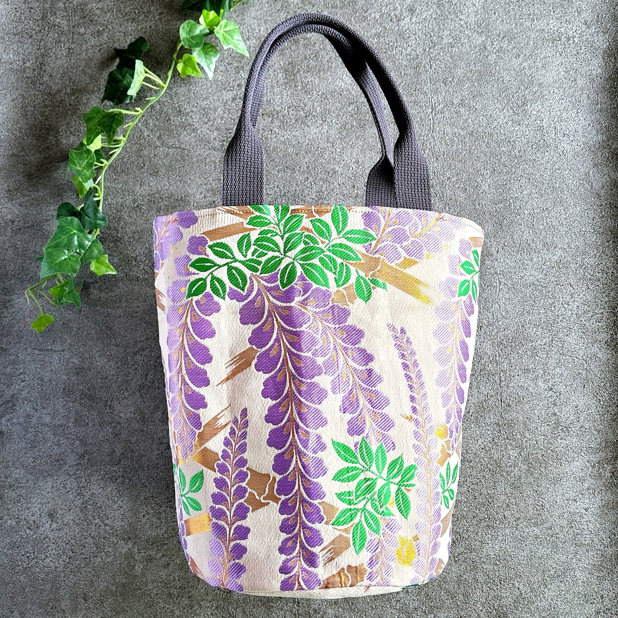 帯からリメイクバッグ(藤) バケツ型トート 丸底バッグ | かわいい