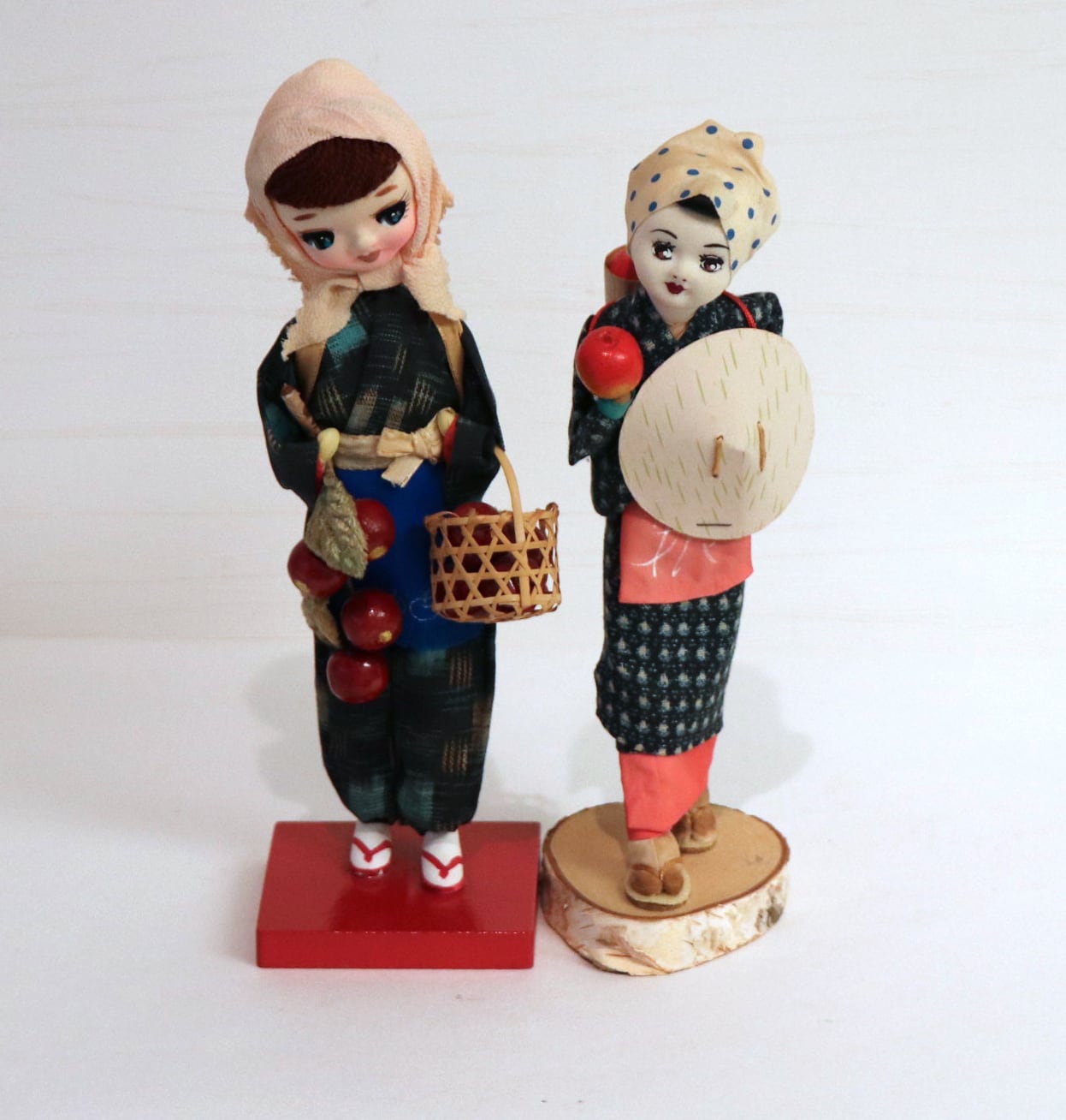 昭和レトロ人形・津軽りんご娘・2体セット・No.200813-39・梱包サイズ