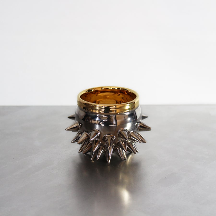 古賀崇洋 頬鎧盃 新造形 青銅 共箱 古賀崇洋 頬鎧盃 新造形 青銅 共箱