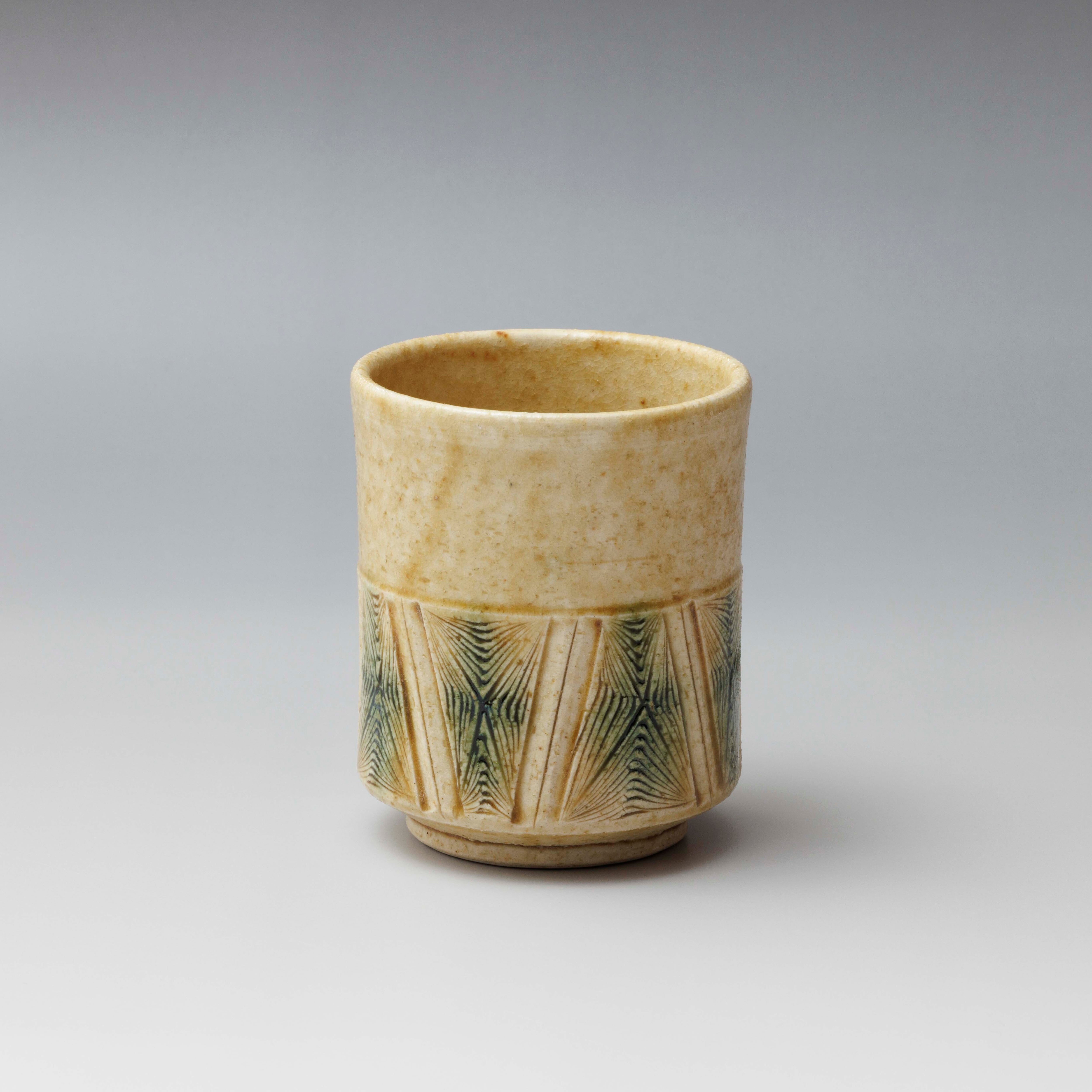 黄瀬戸 湯呑｜31代・加藤唐三郎｜《寸法》径7.9×高9.5（260?） | 山佳