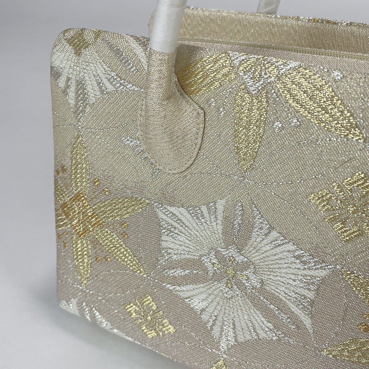 利休バッグ 西陣帯地 金 | きもの処 凛屋 ONLINE SHOP