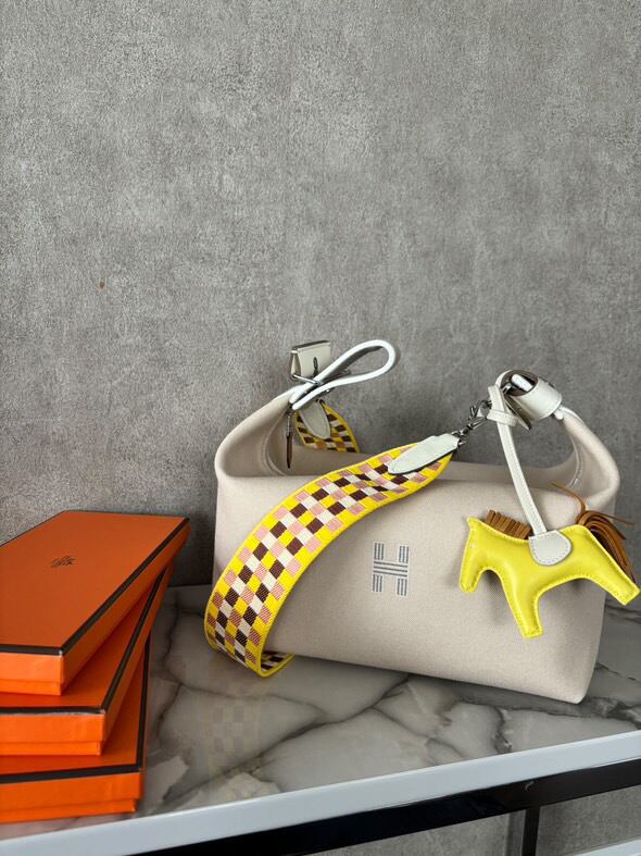 予約》swift素材オーダーメイドBride a Brac 用 ストラップセット