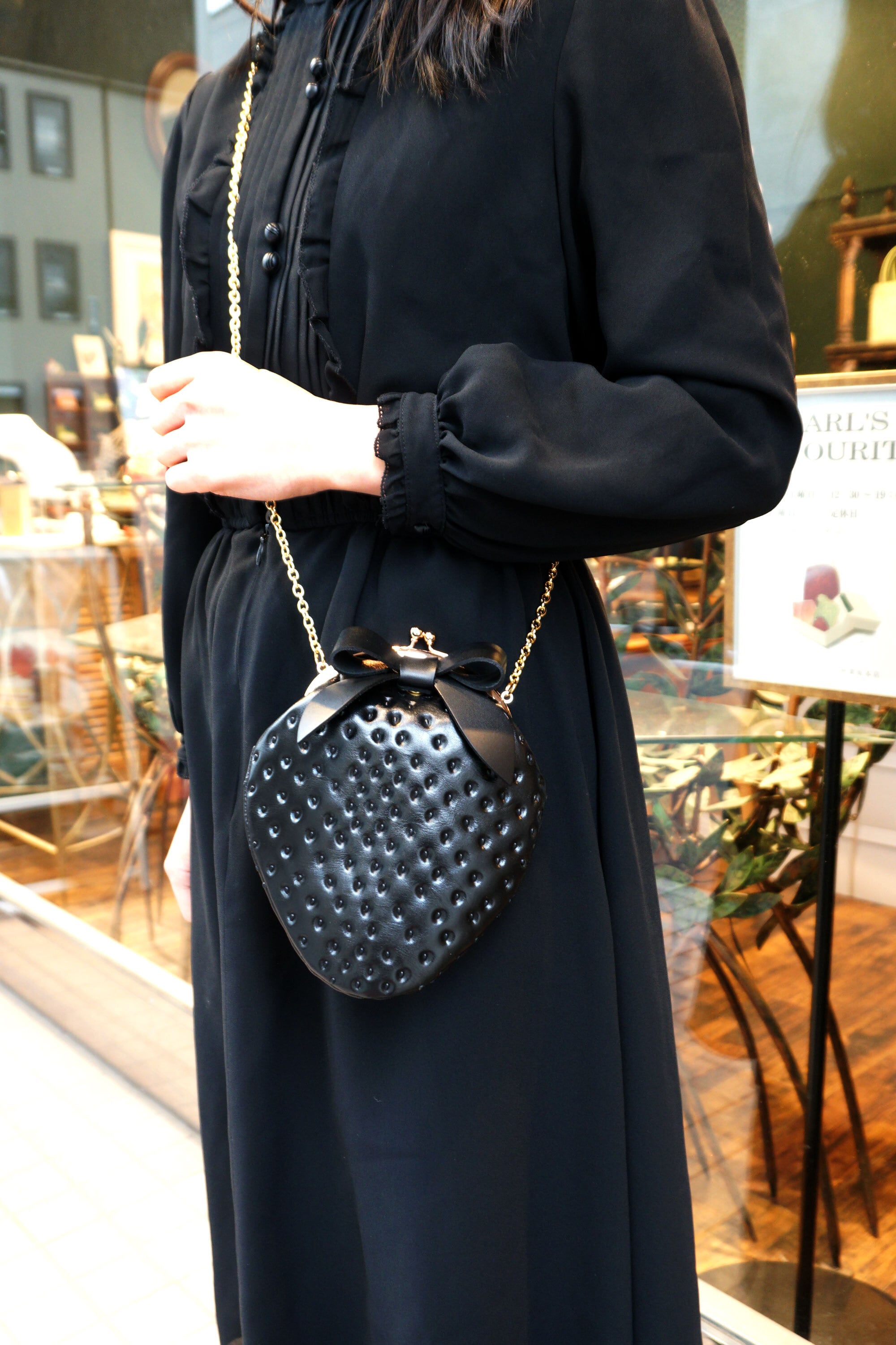 黒苺がま口ショルダーバッグmini（牛革製） | EARL'S FAVOURITE