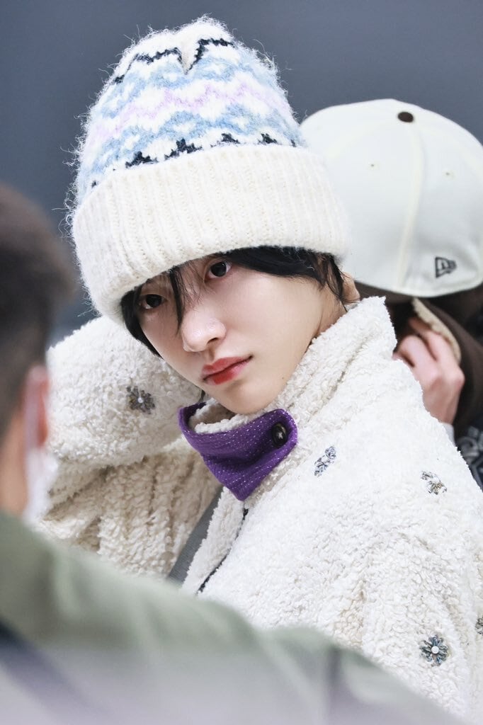 ☆RIIZE ウォンビン 着用！！【BLING JINI】リブ ニット ビニ | もごつ