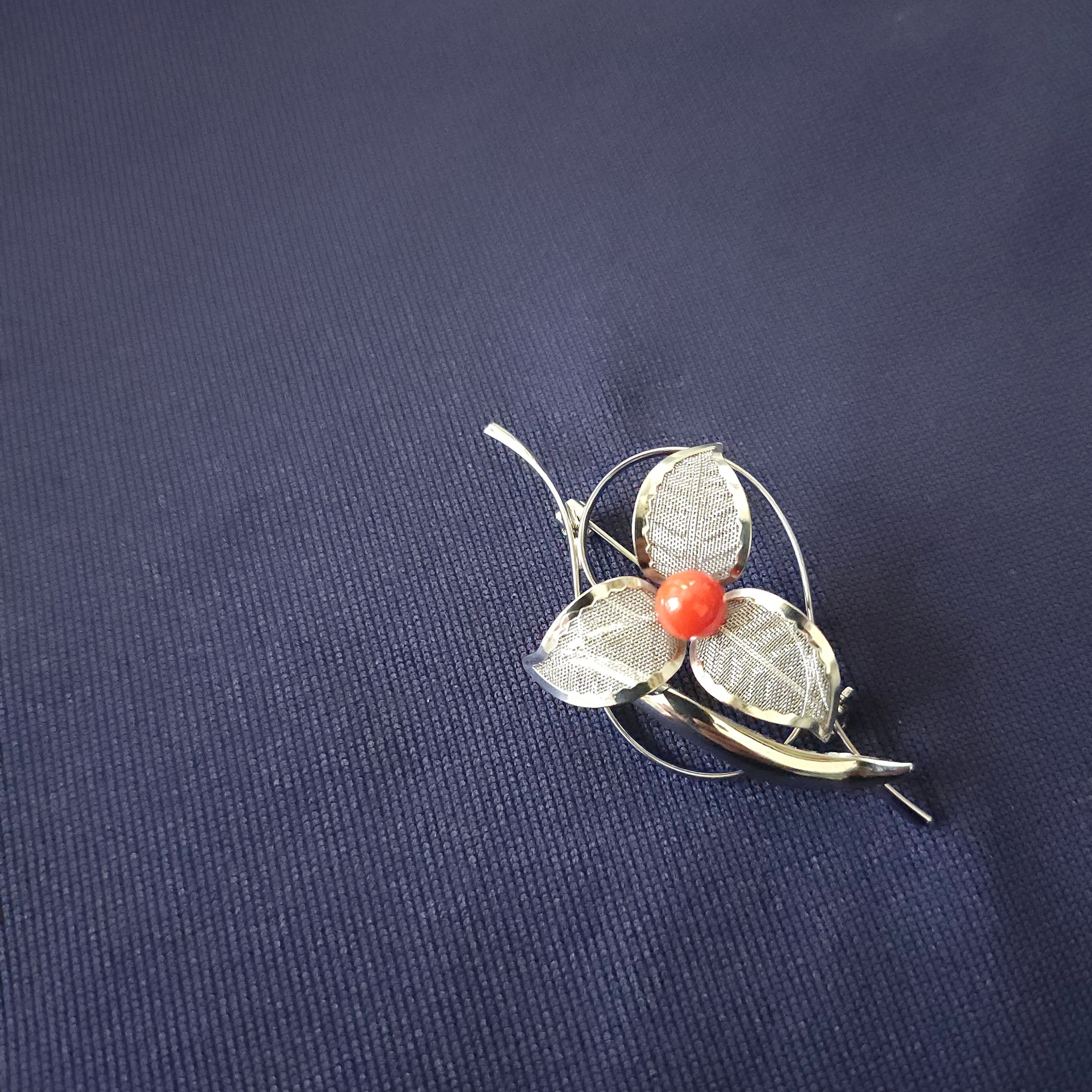 宝石珊瑚 ブローチ020 【商品紹介動画が商品説明からご覧いただけます