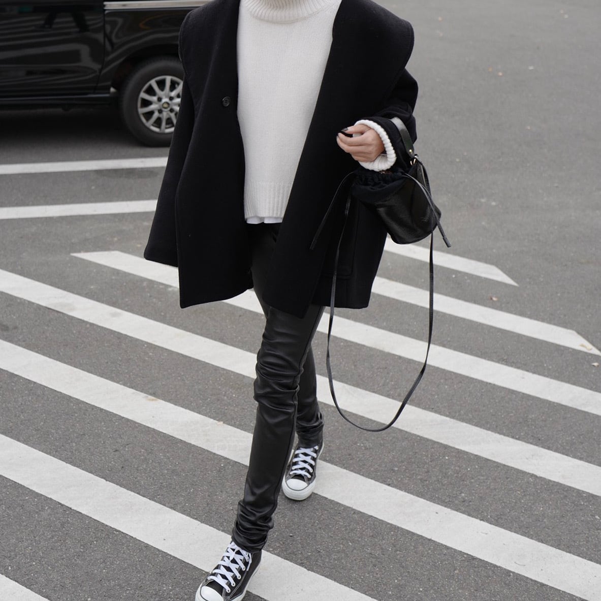 Short Opera Coat Black | gypsohila