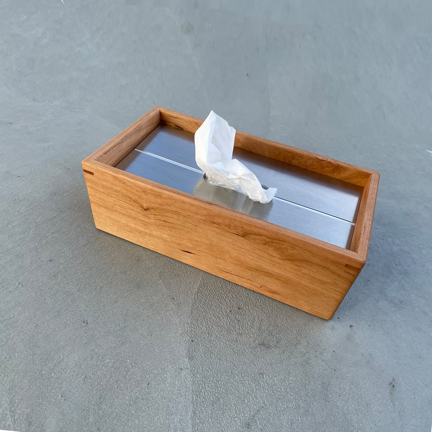 ティッシュボックス ：Wood（チェリー材）× アルミ | CTSH LIGHT.