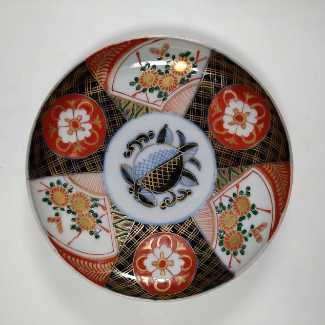 古伊万里 輪花金彩色絵7寸皿 吉祥文 古伊万里 輪花金彩色絵7寸皿 吉祥