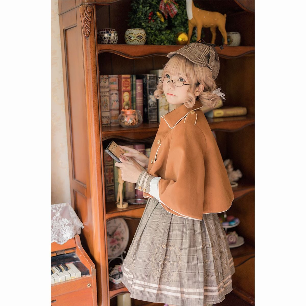 探偵風ケープ付きワンピースセットアップ | Maiden's Rêve