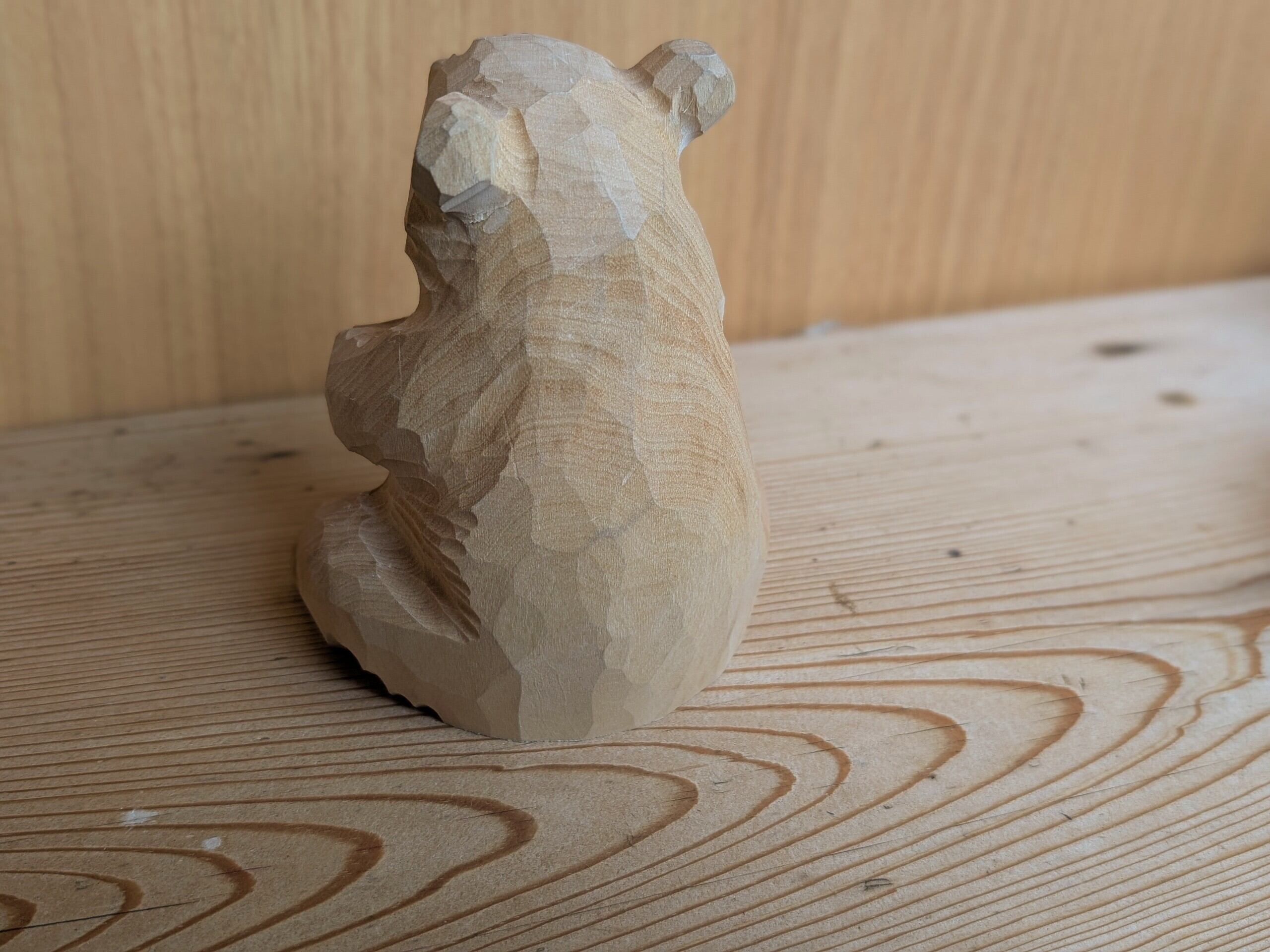 上西捷敏 モノを持つ熊 #1 | 木彫りの熊 | inoya | Basic Life Store