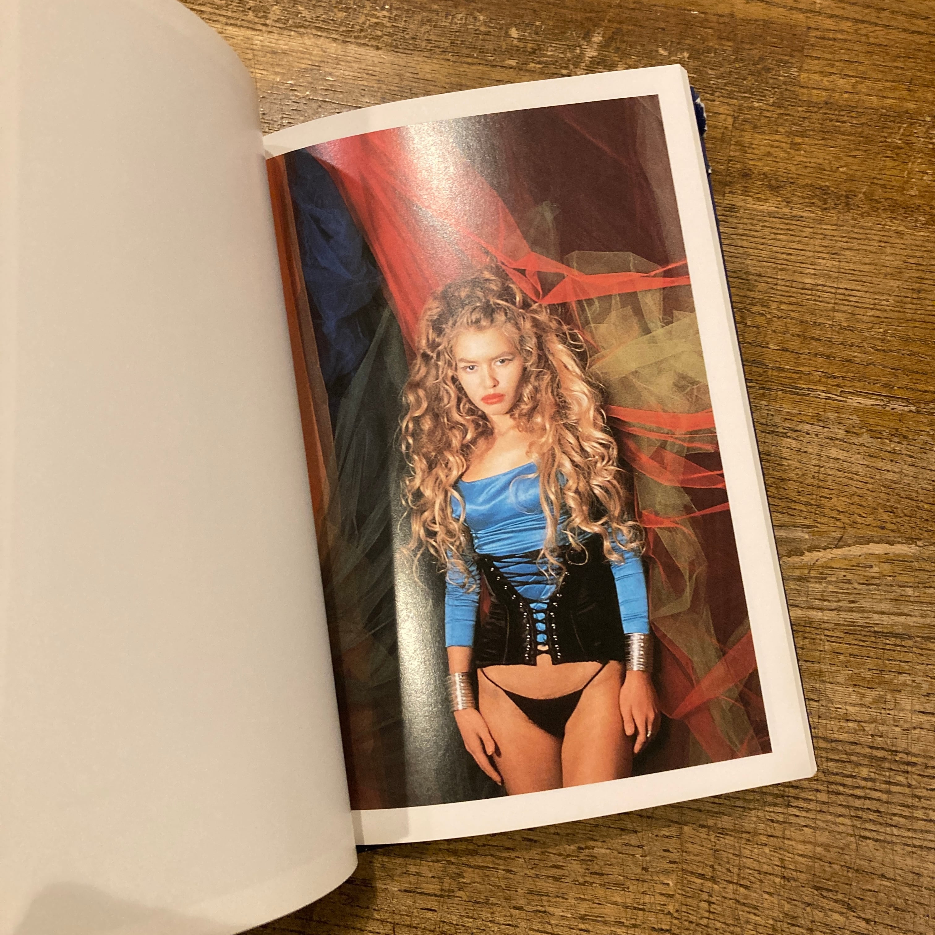 IRINA IONESCO イリナ・イオネスコ写真集 | 百年