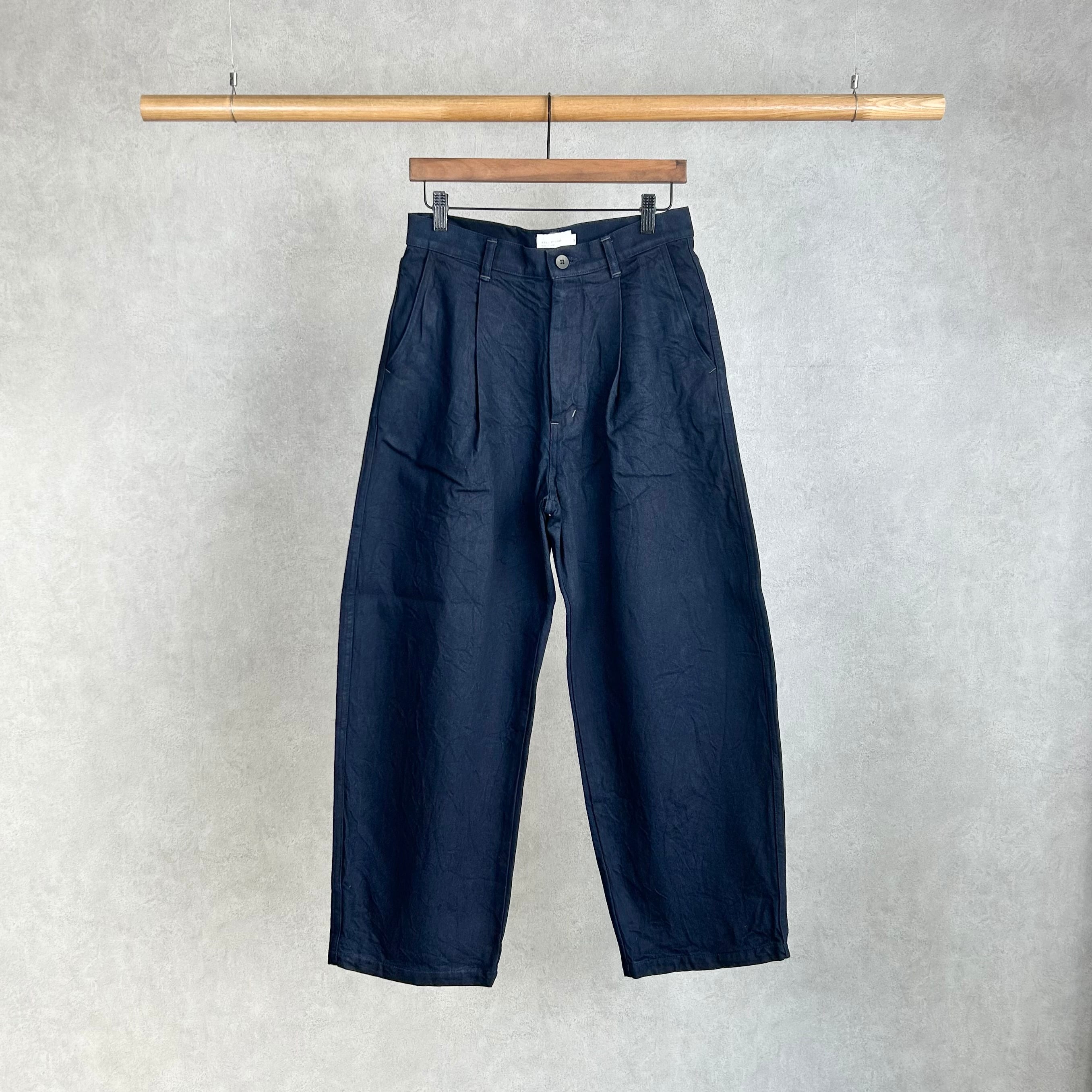 STILL BY HAND | comoda.com