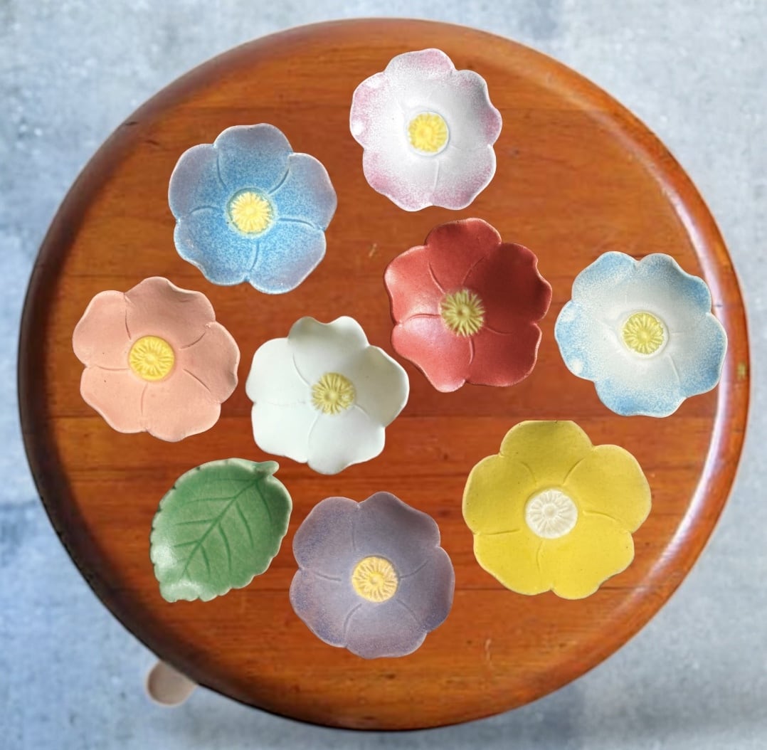 花豆皿(幅7cm)野の花 パープルブルー | TSUNE;田中恒子の器 オンライン