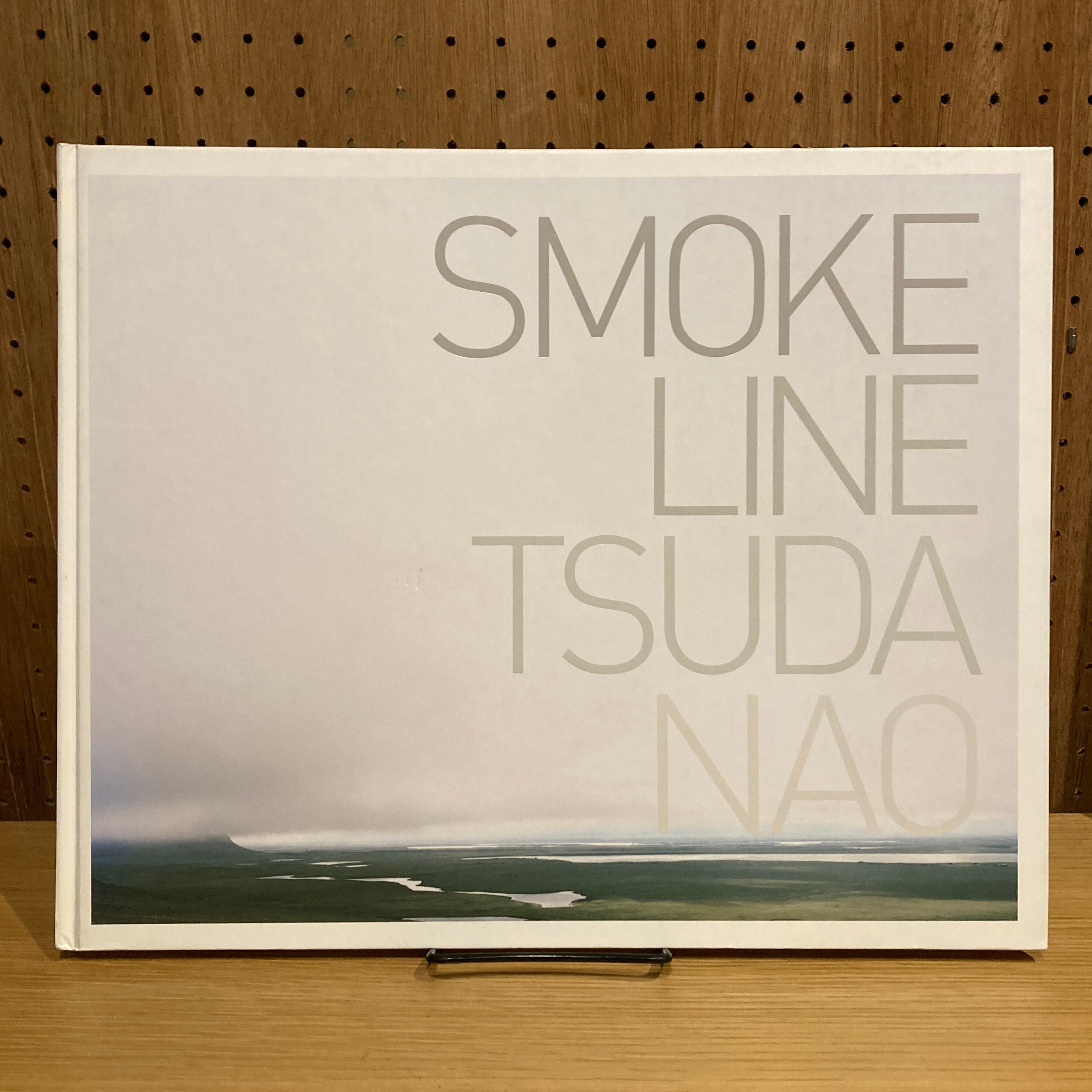 SMOKE LINE: TSUDA NAO / 津田直（赤々舎） | 百年