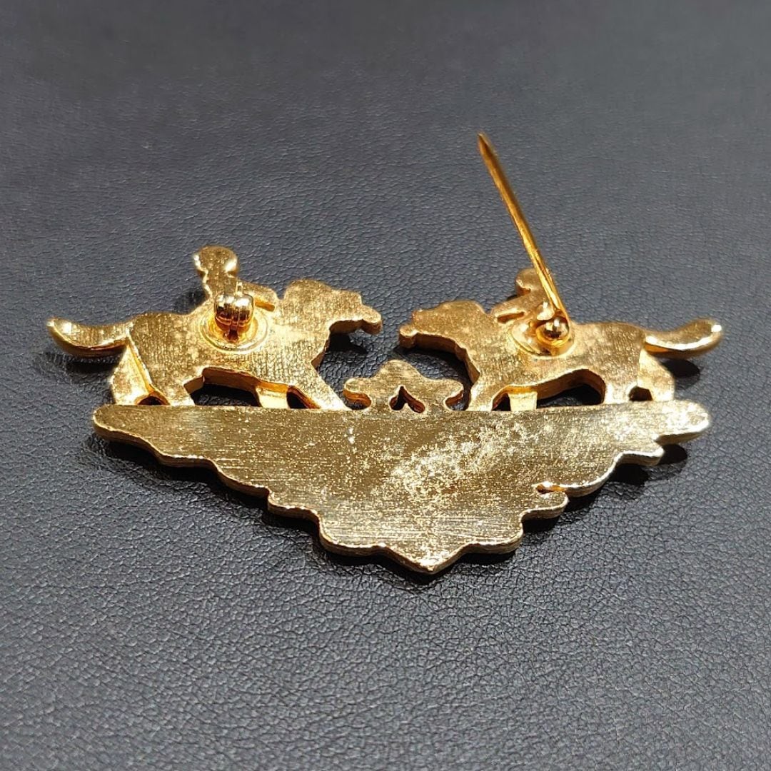 HERMES エルメス 七宝焼 ブローチ 犬と少女 女の子 男の子 犬