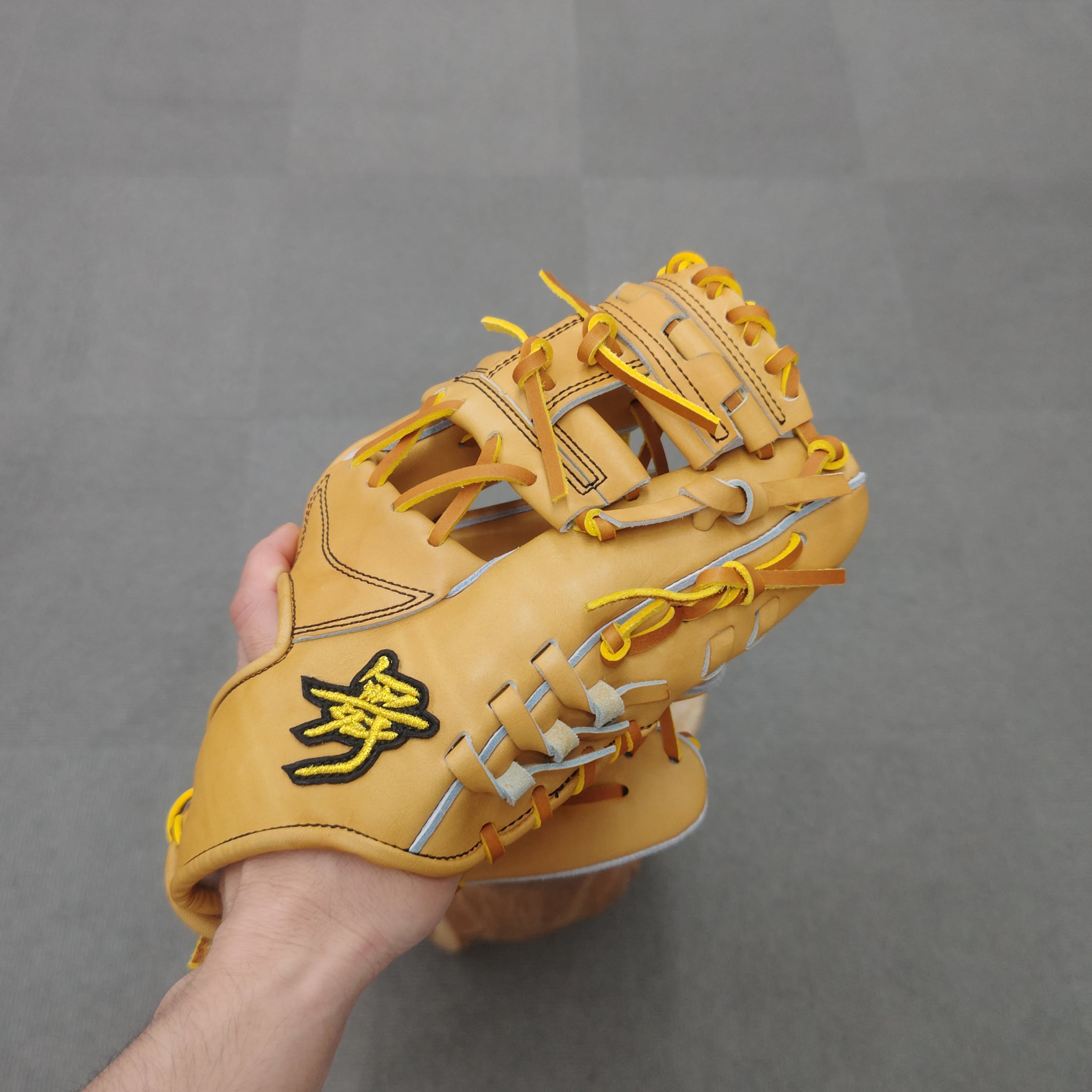 即納可 型付け済み 舞 特殊重心グローブ 硬式用 内野用 | PLAYERZ