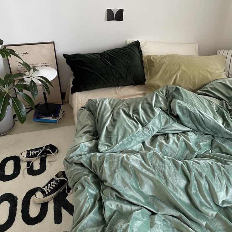 ミントグリーン ベルベット素材ベッドカバー4点セット ダブルサイズ
