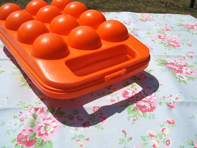 french vintage plastic egg case フランス ヴィンテージ 卵入れ