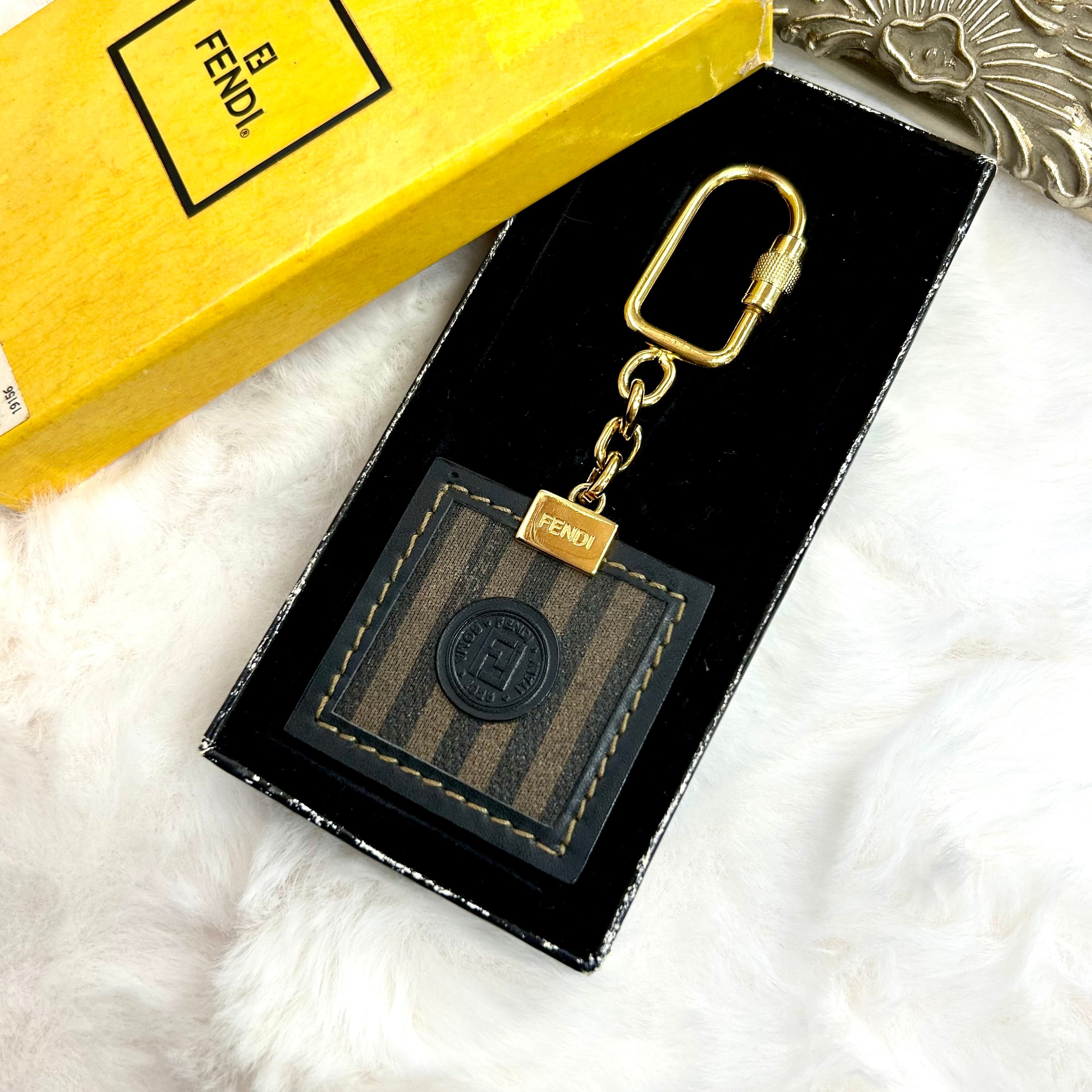 フェンディ キーホルダー キーリング 【新品未使用※箱付き