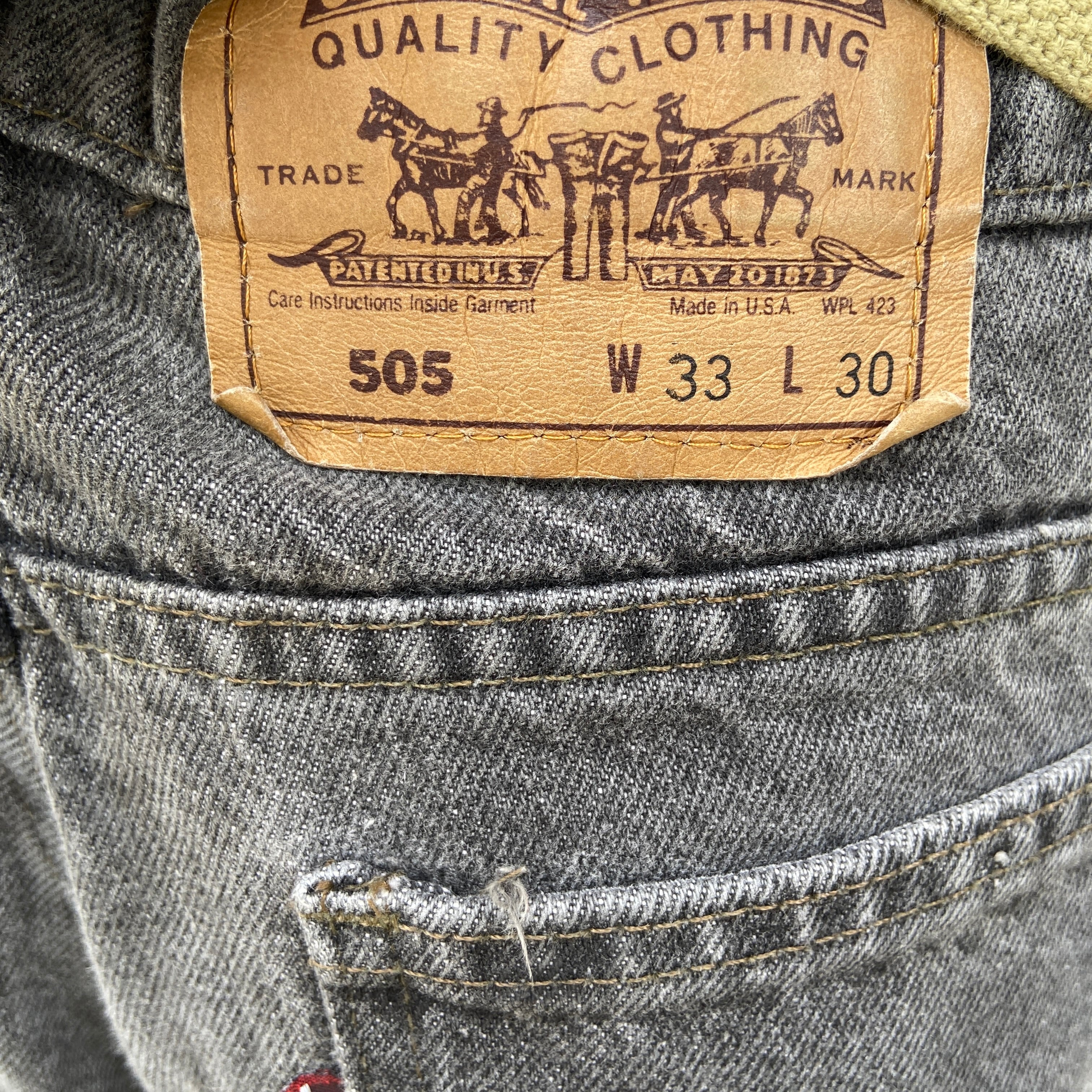 送料無料 90s USA製 Levi's 505 先染めブラックデニムパンツ W33L30