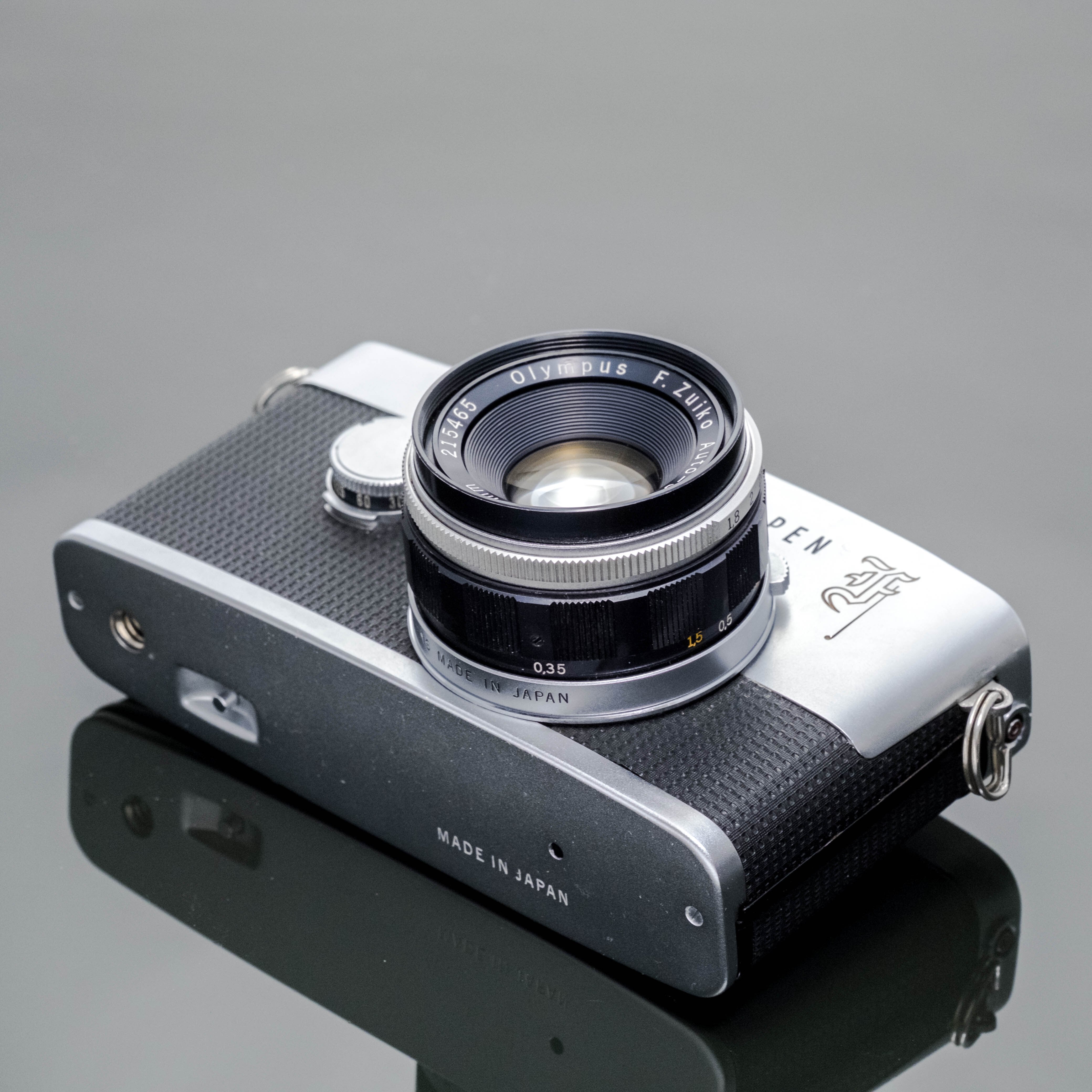 OLYMPUS PEN-F + F.Zuiko Auto-S 1:1.8 F=38mm【フィルムカメラ