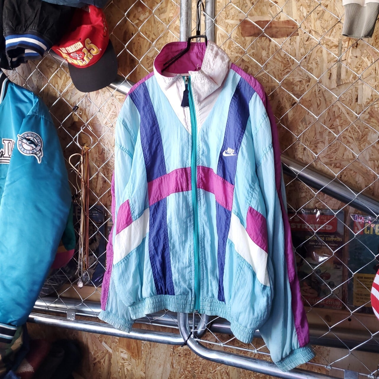 NIKE ナイキ 90s ヴィンテージ 刺繍ロゴ マルチカラー ナイロン