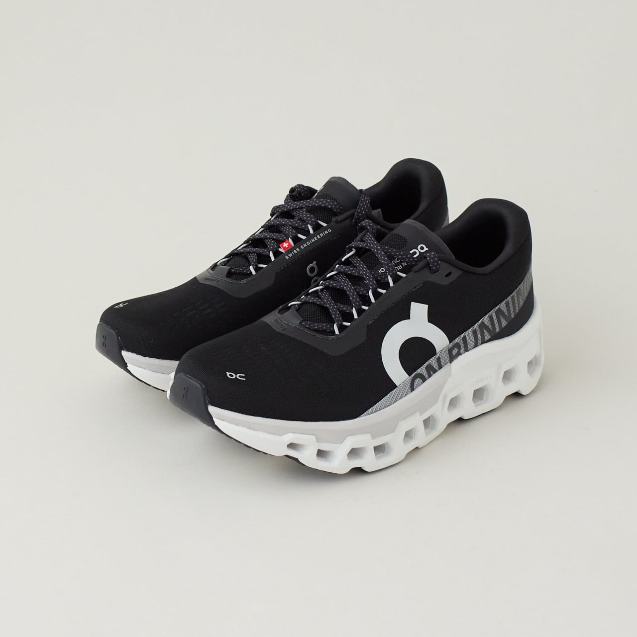 25cm On（オン）Cloudmonster 2 クラウドモンスター -Black | Frost