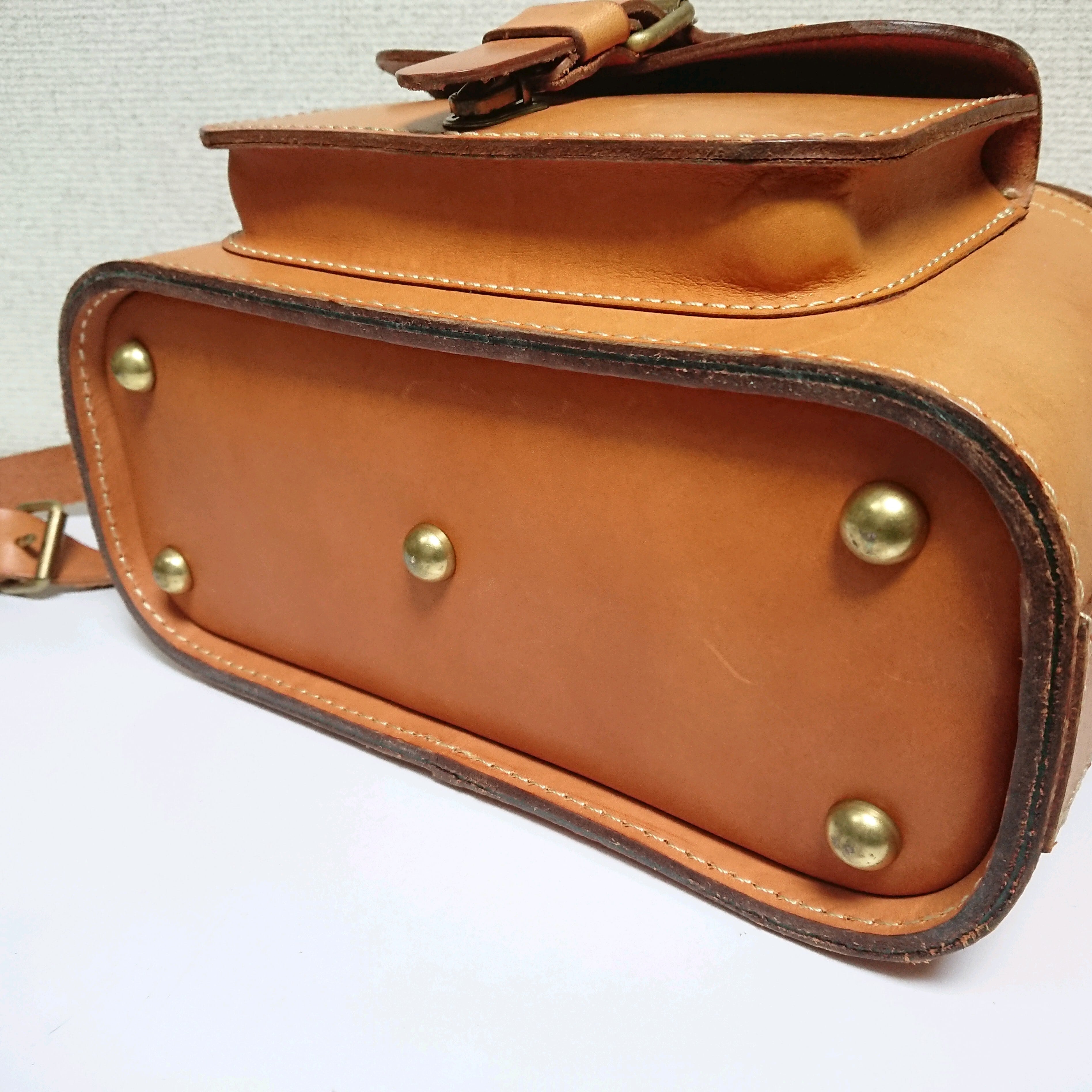 HERZ/ヘルツ ハードギャジット・カメラバッグ N-8 キャメル Sサイズ