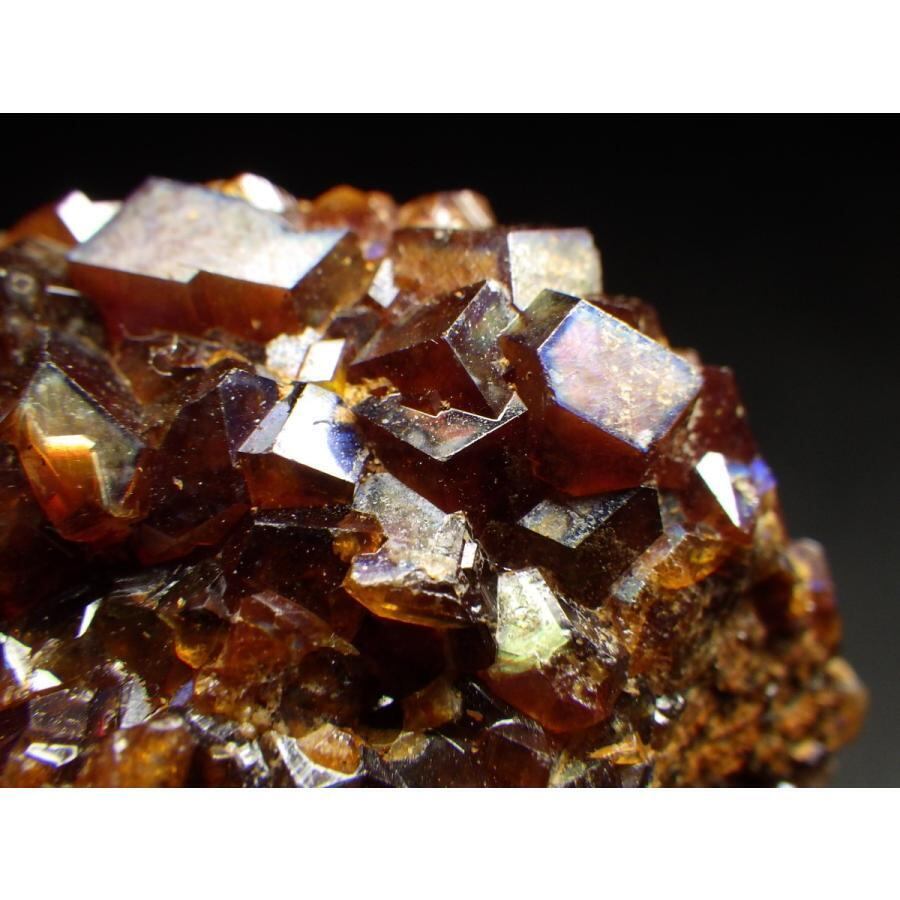 奈良県天川村産 灰鉄柘榴石(レインボーガーネット)/Andradite 原石 A