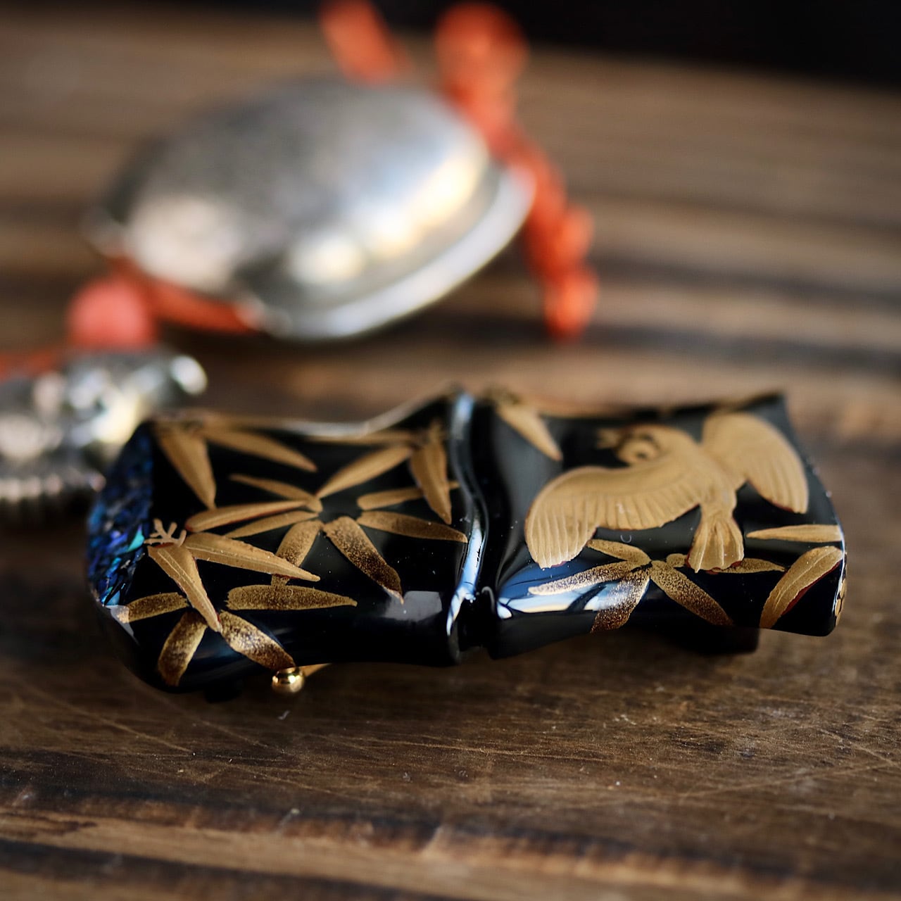 本べっ甲 螺鈿 蒔絵 竹 雀 アンティーク帯留 K18ブローチ | 結antiques