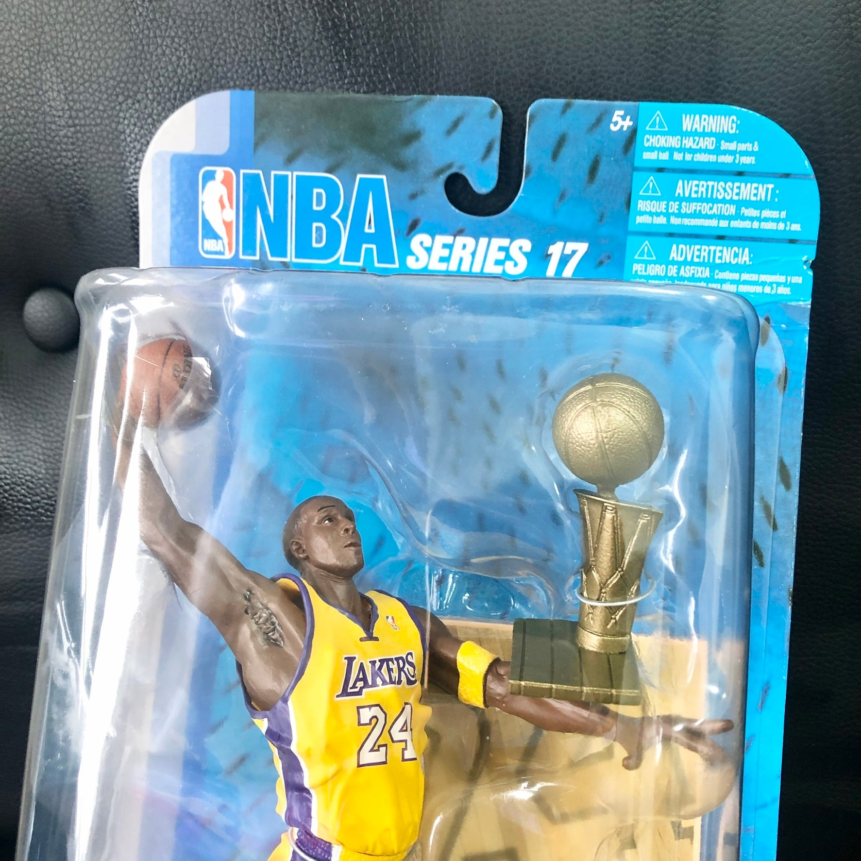 コービーブライアント Los Angeles Lakers フィギュア NBA KOBE BRYANT