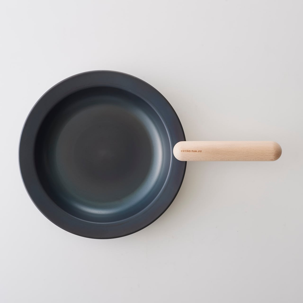 お皿としてそのまま使える鉄製フライパン＆ハンドルセット Lサイズ