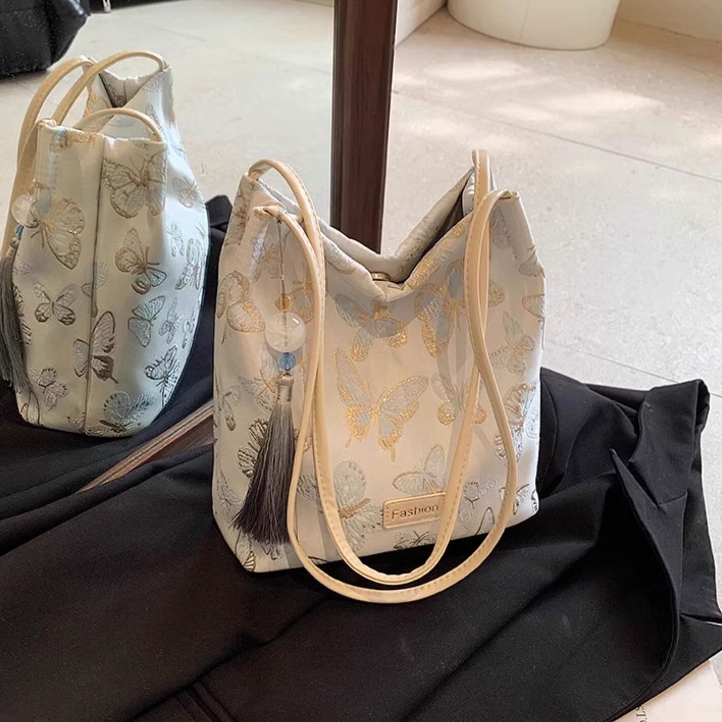 1点のみ レア swing camellia ミニサイズまるいファスナーバッグ 1点