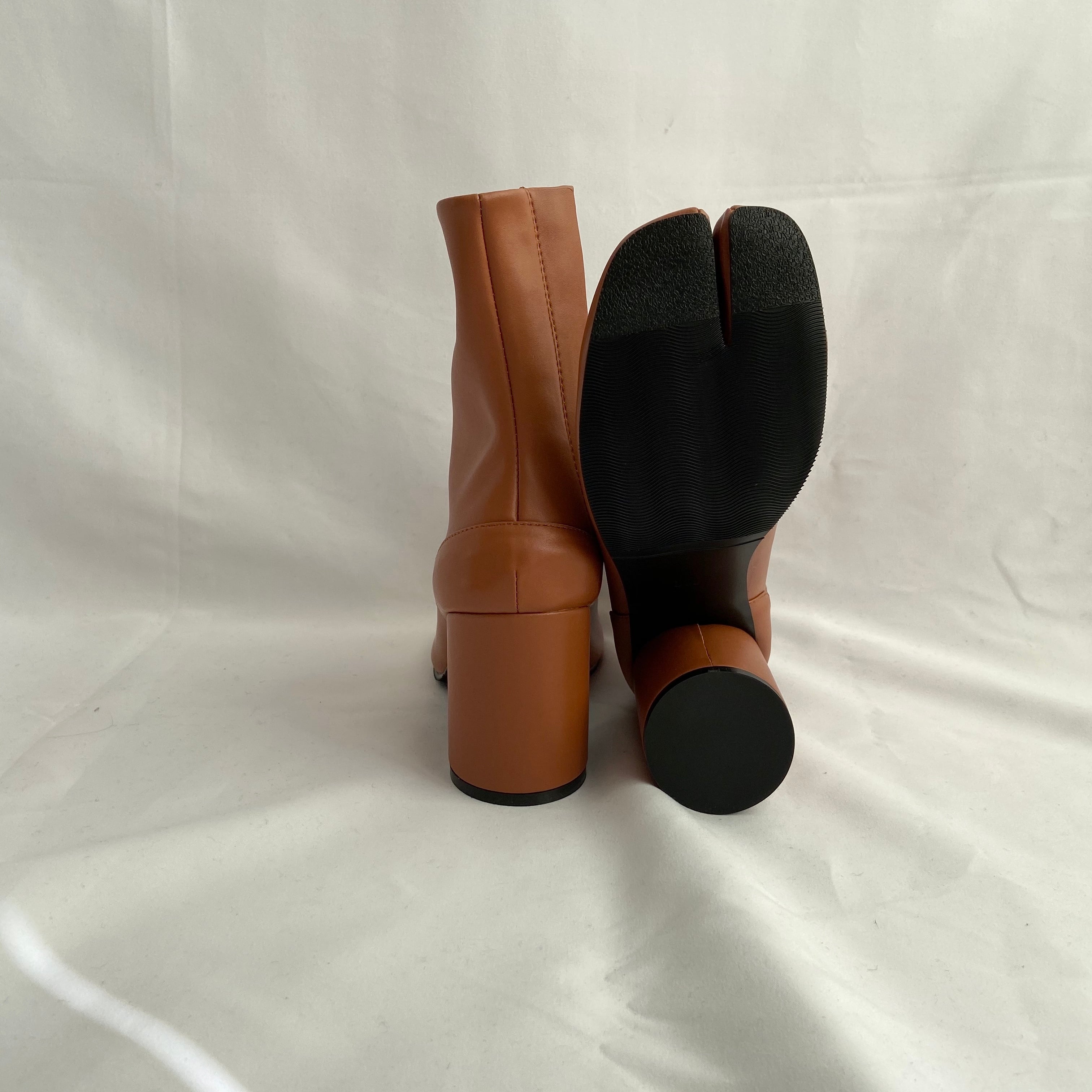 4color : Leather tabi boots 92039 本革 リアルレザー 足袋ブーツ | R.M.N