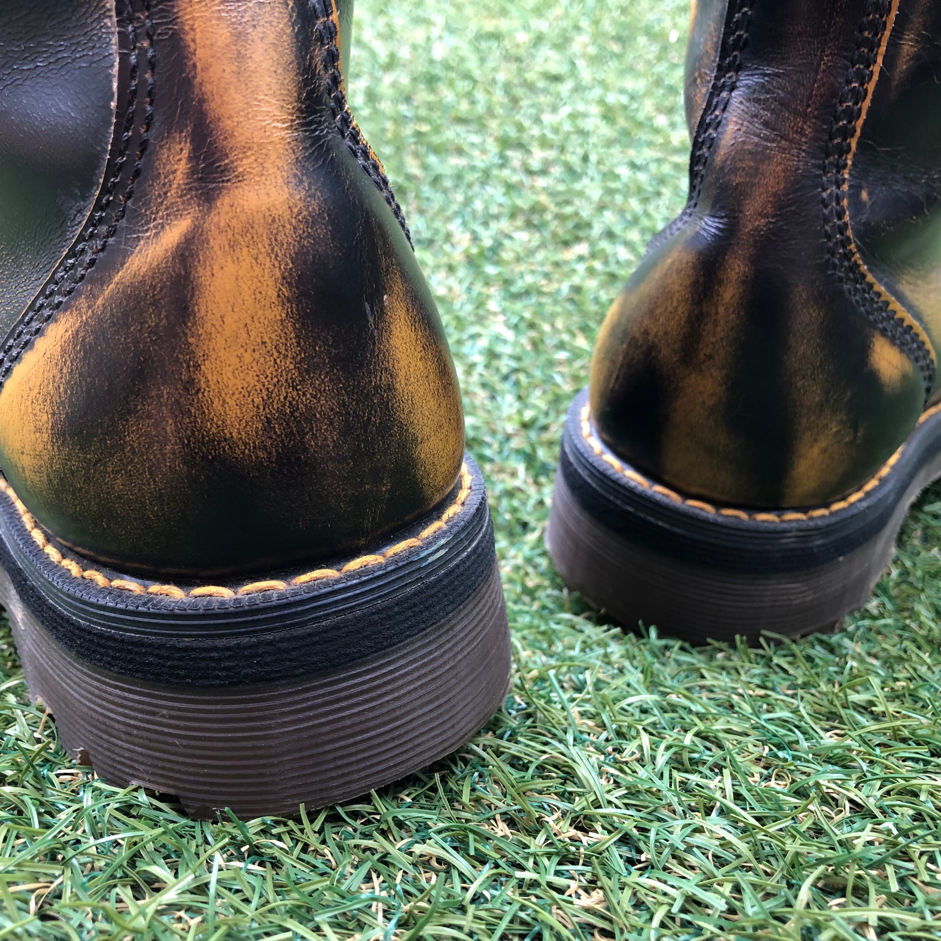 イングランド製！ Dr.Martens ドクターマーチン スチールトゥ10ホール