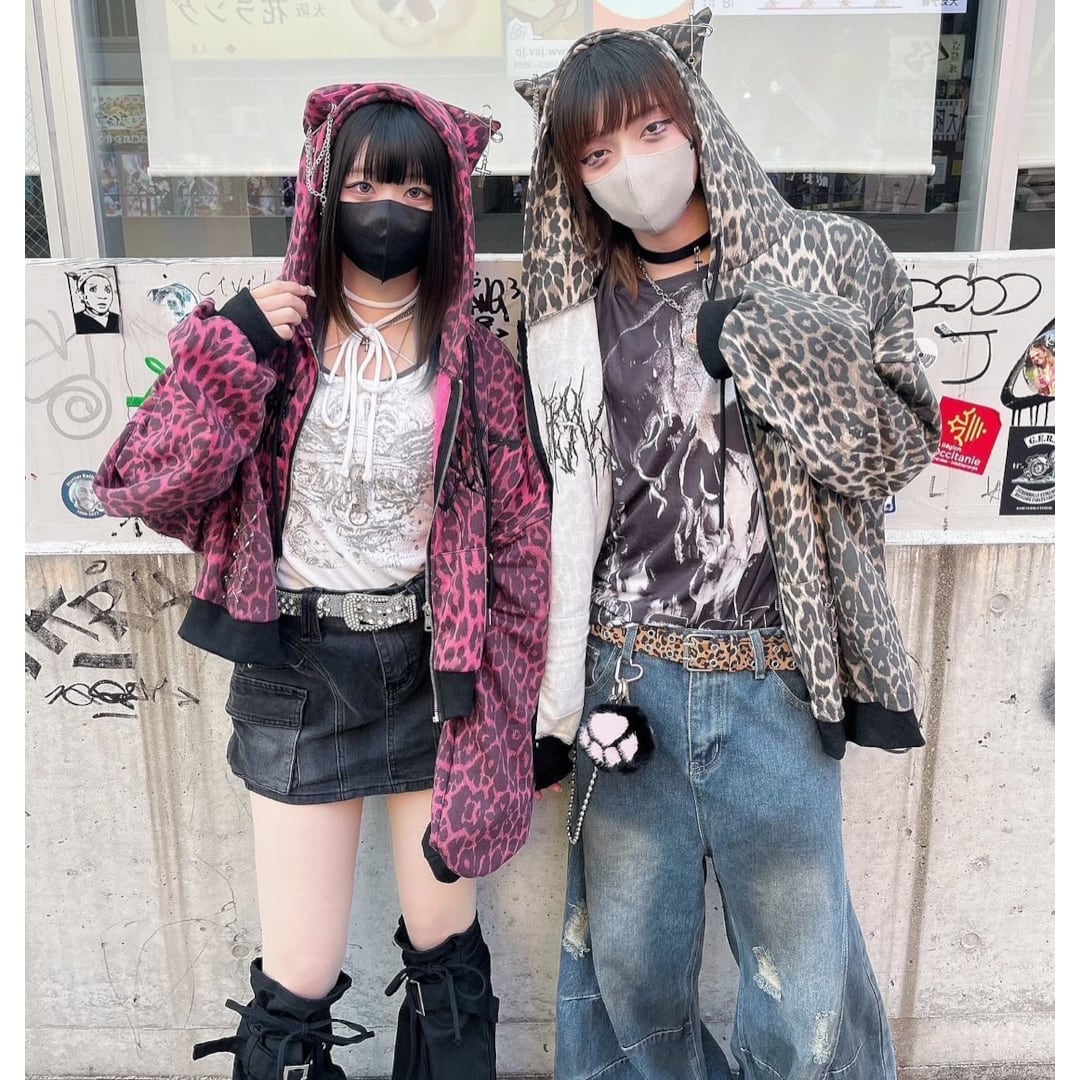 渋谷店で人気！】ネコ耳ヒョウ柄ZIPパーカー | VOLCAN&APHRODITE