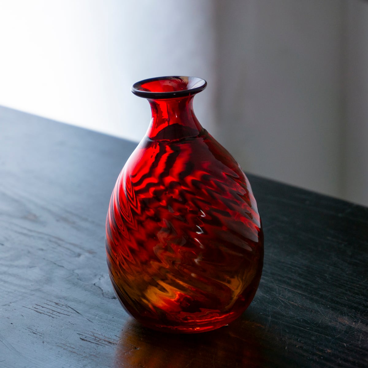 倉敷ガラス 徳利 赤 A | くらしのギャラリー杜の街グレース店