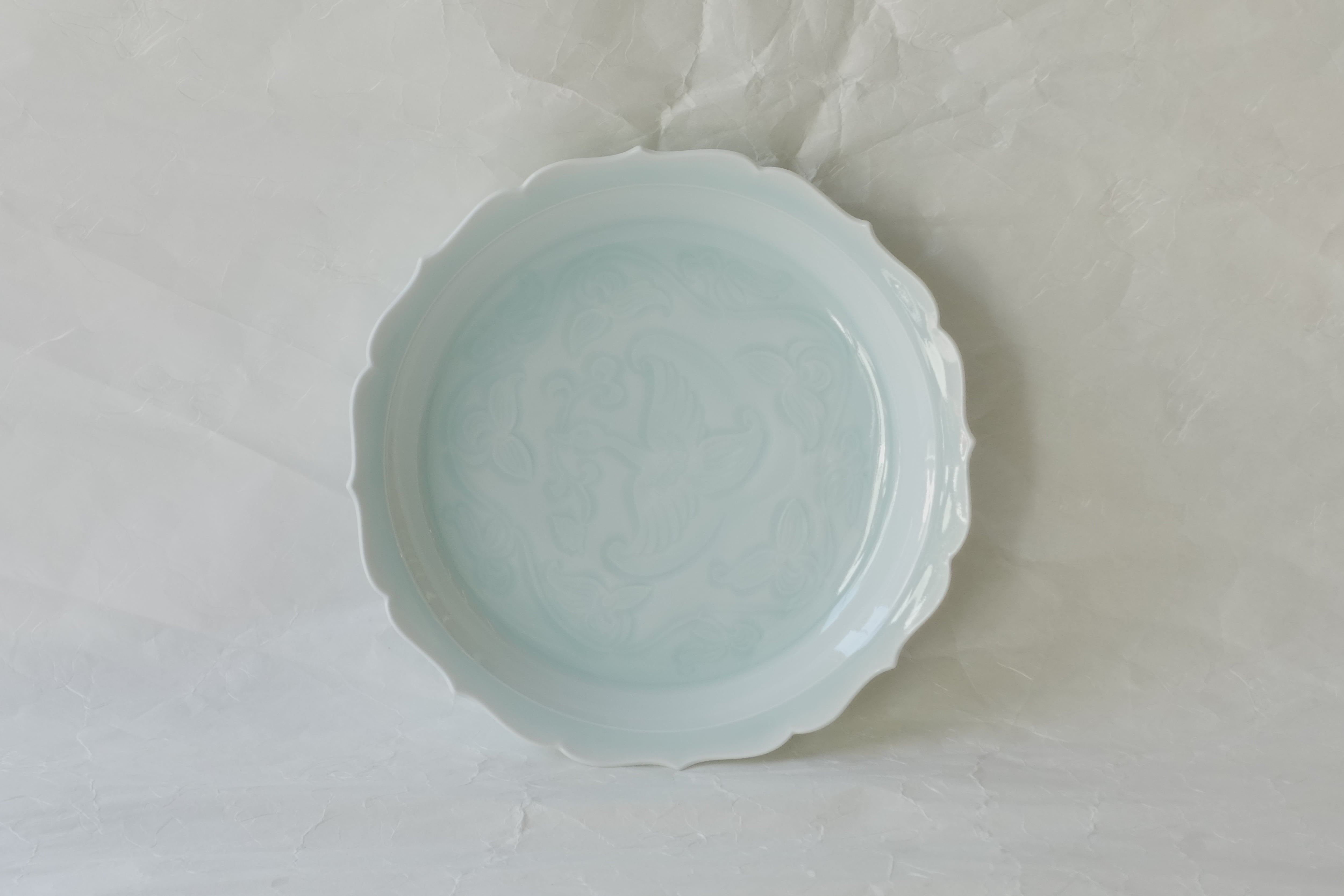 美濃焼 人間国宝 塚本快示 快山窯 青白磁 飛鳥文（ひちょうもん）7寸