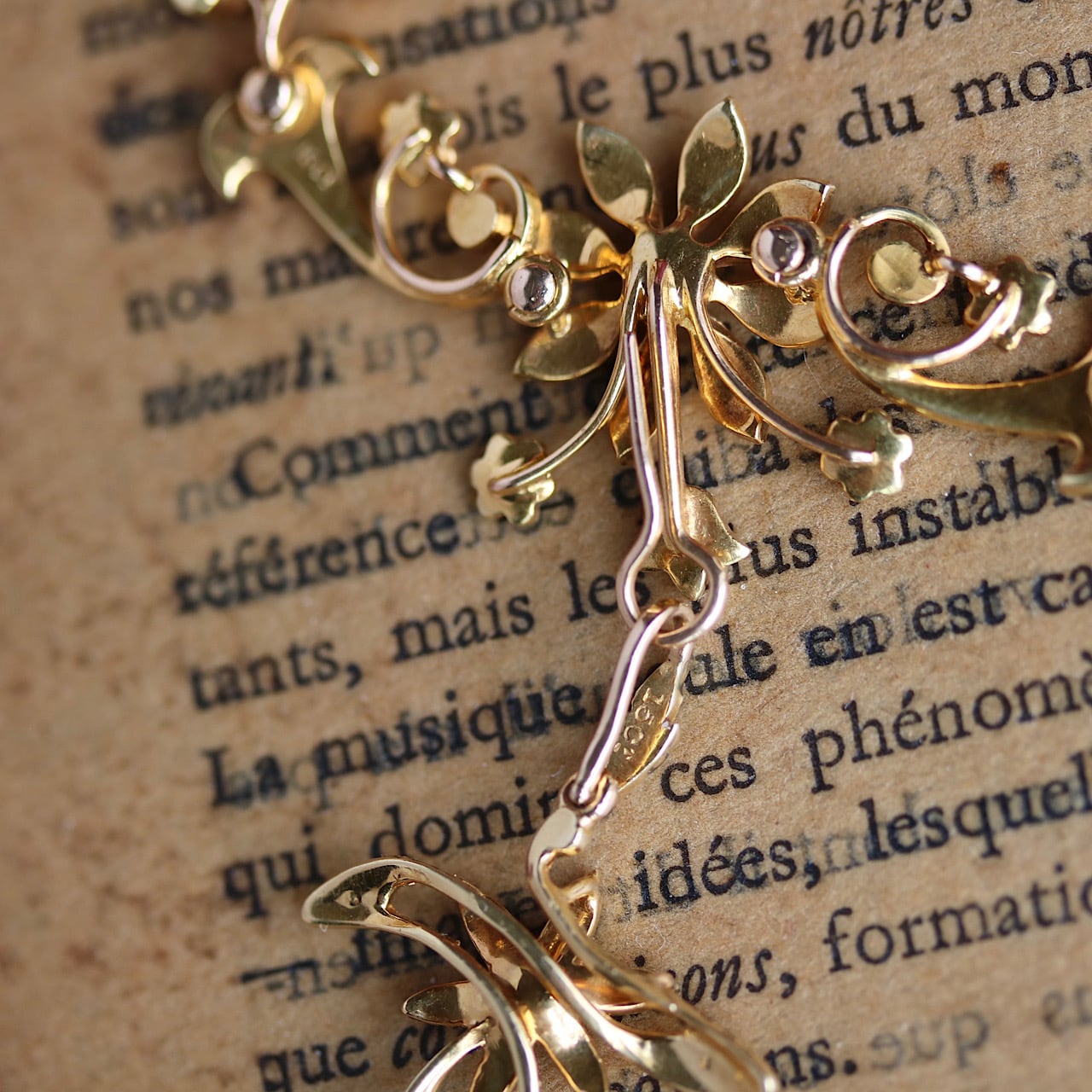 貴重】 3way仕様 15ct 15金製 シードパール飾り フラワーモチーフ