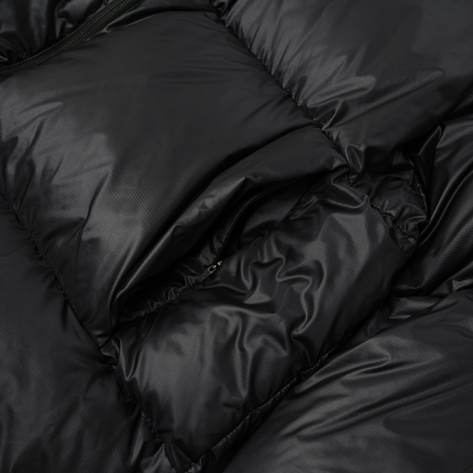 MICRO RIPSTOP NYLON HOODED DOWN JACKET | OVY